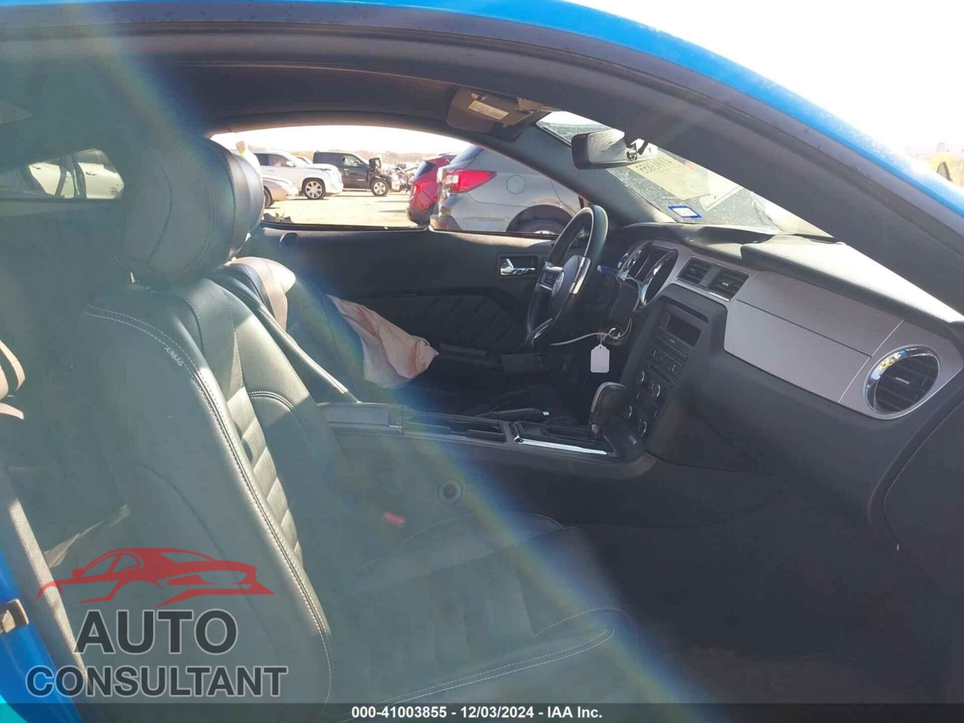 FORD MUSTANG 2014 - 1ZVBP8CF2E5231380