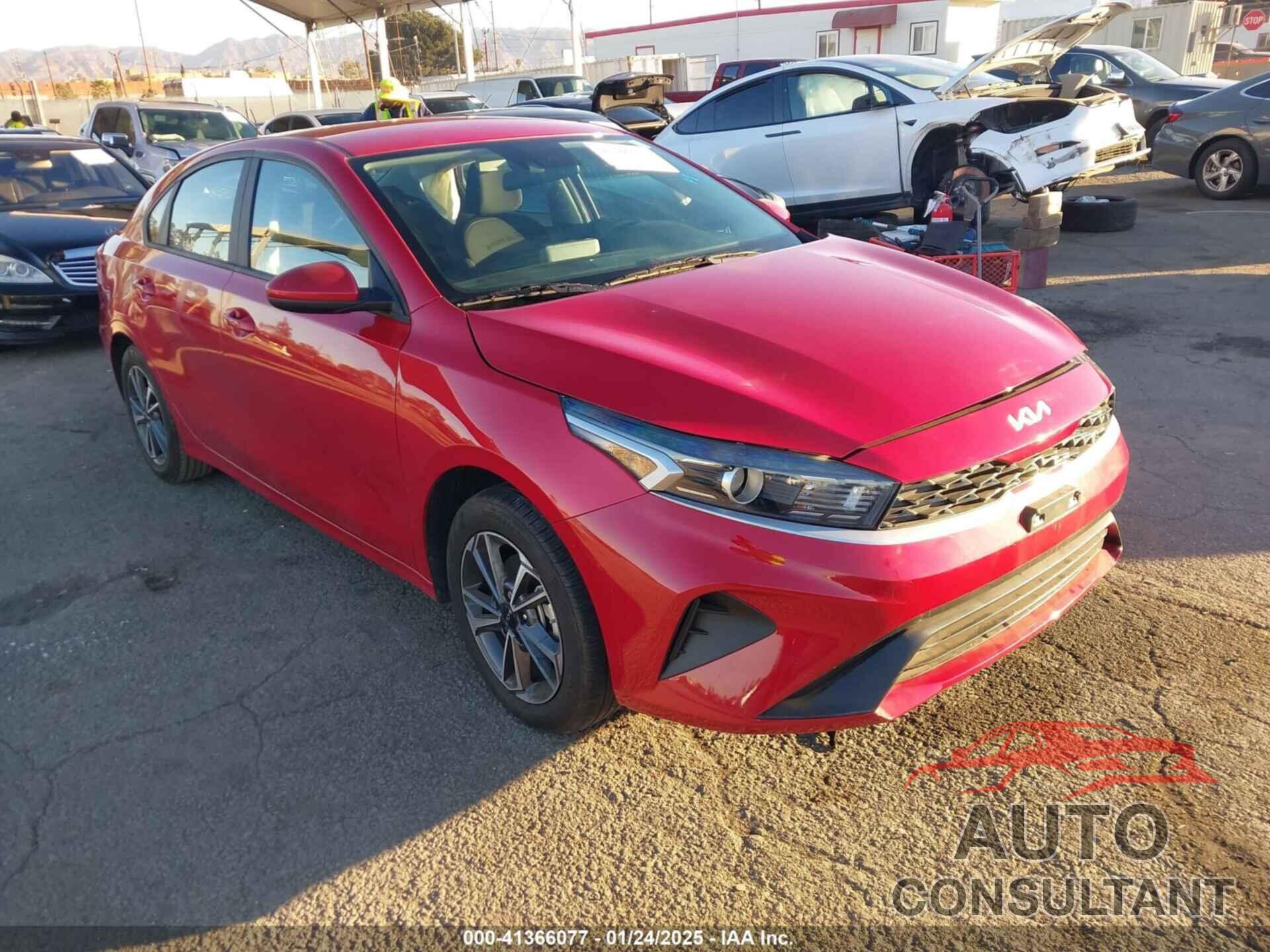 KIA FORTE 2023 - 3KPF24AD8PE637426