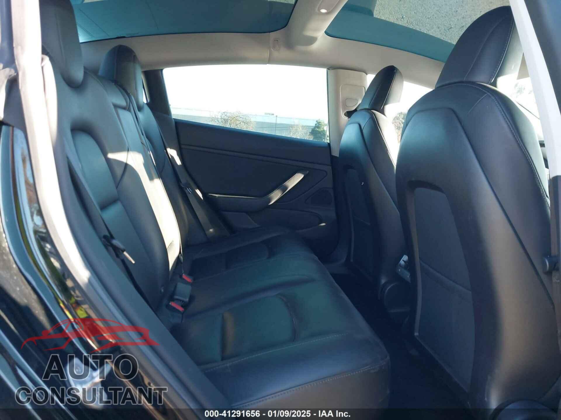 TESLA MODEL 3 2019 - 5YJ3E1EB4KF385274