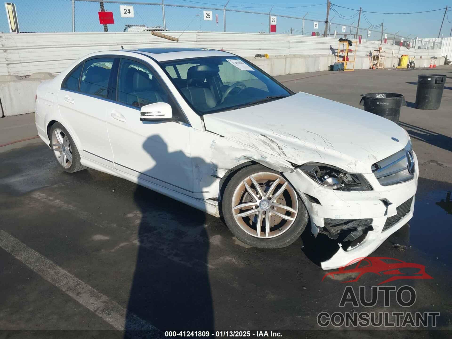 MERCEDES-BENZ C 250 2013 - WDDGF4HB6DR298894