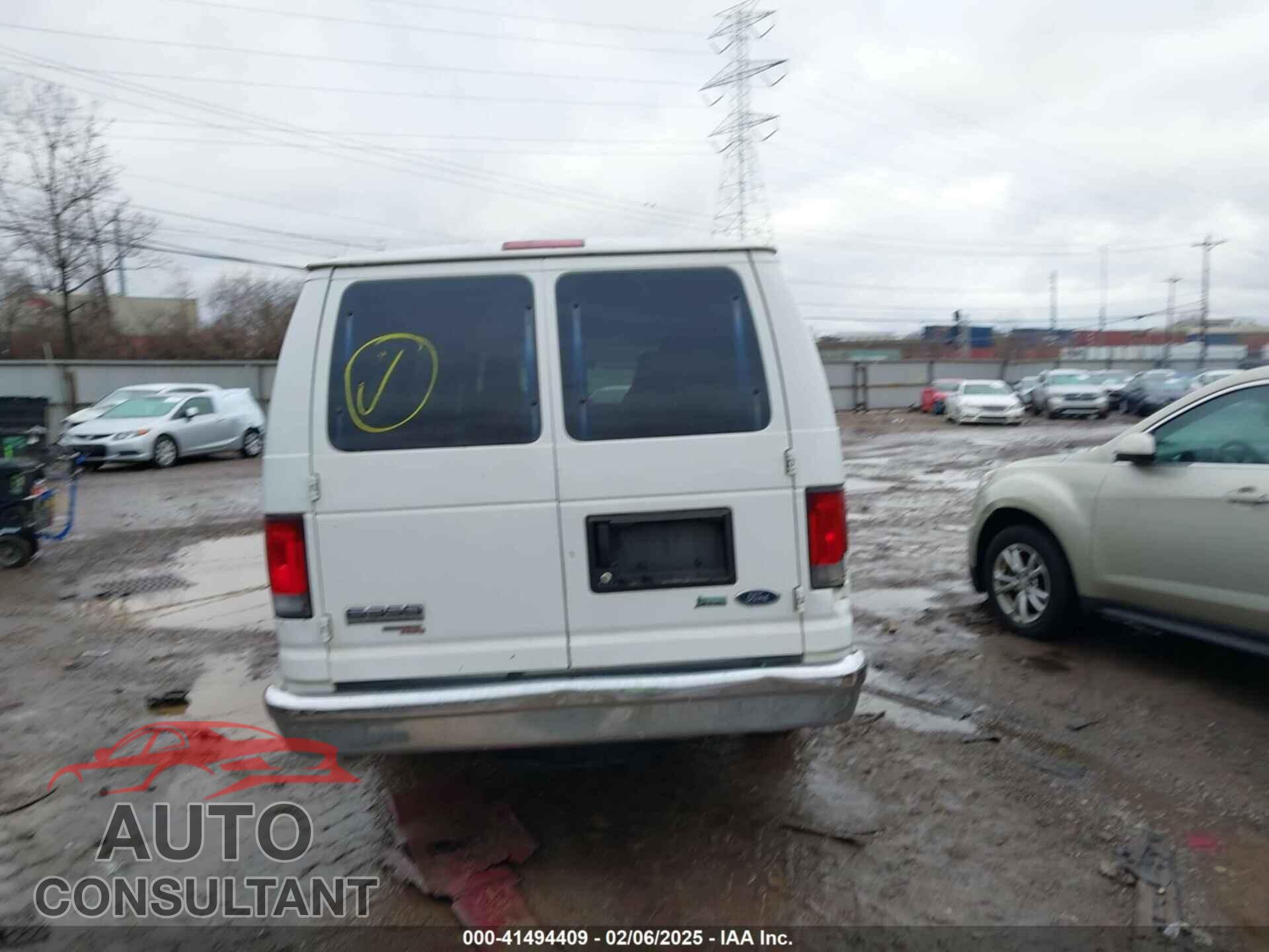 FORD E-350 SUPER DUTY 2011 - 1FBSS3BL5BDA69858