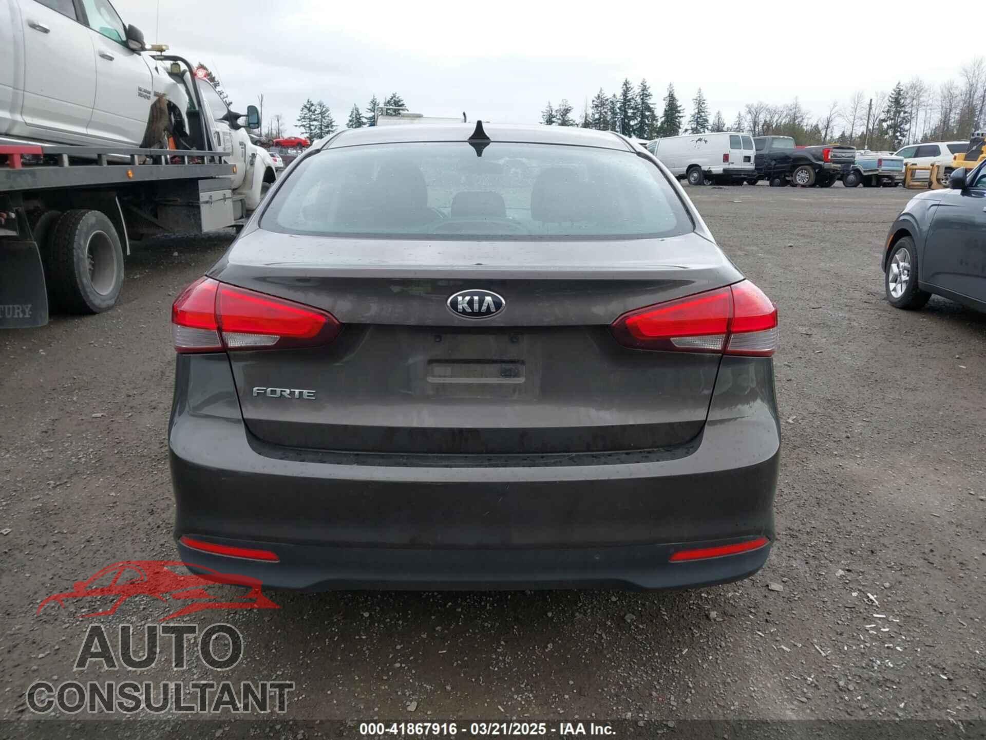 KIA FORTE 2017 - 3KPFK4A74HE018334