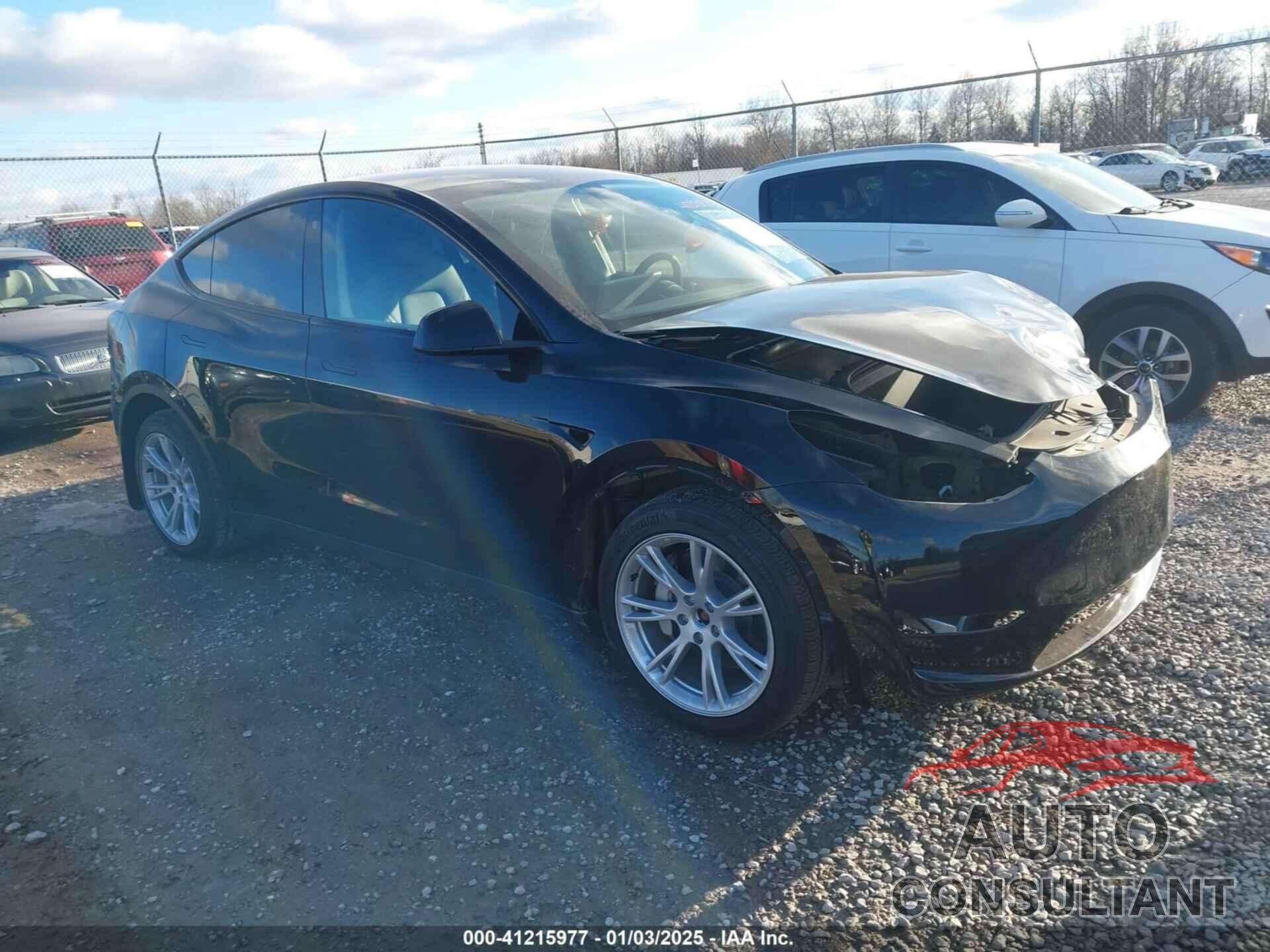 TESLA MODEL Y 2023 - 7SAYGDEE0PA087646