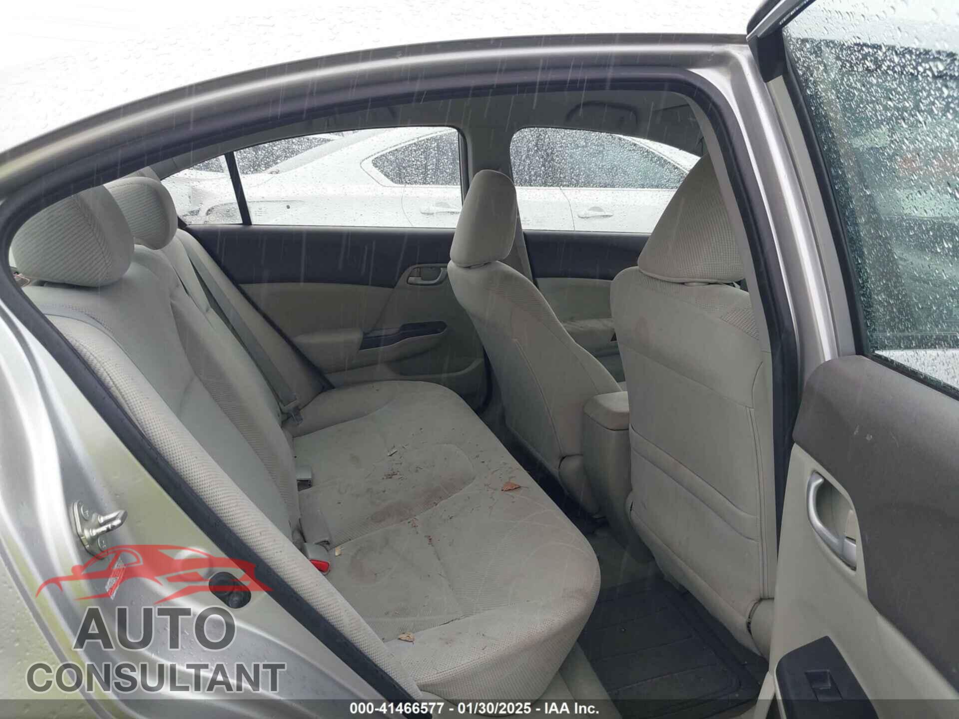 HONDA CIVIC 2012 - 2HGFB2F55CH301867