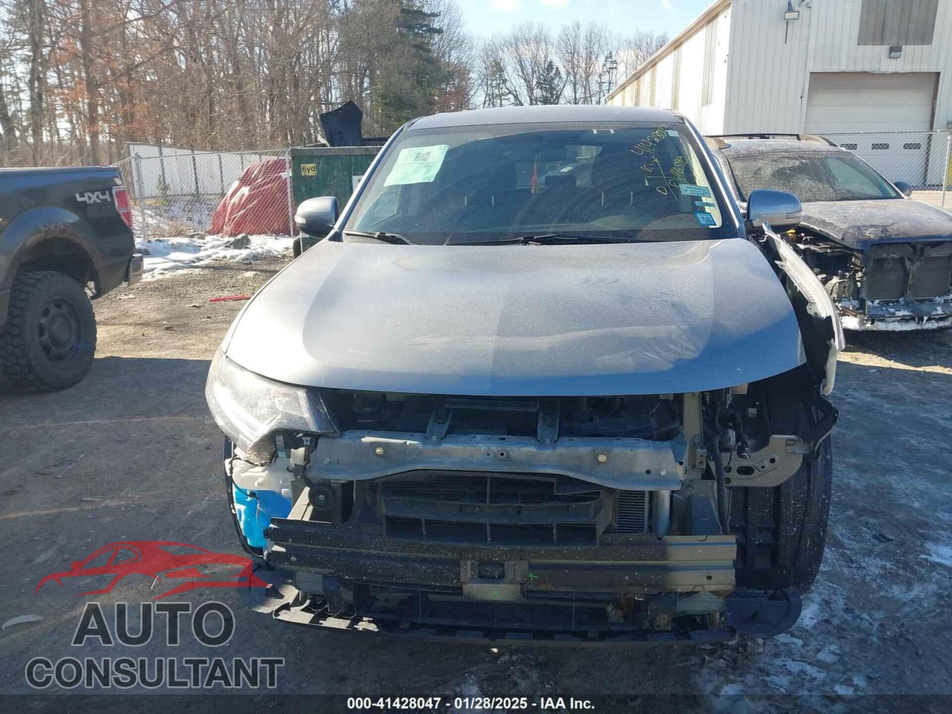 MITSUBISHI OUTLANDER 2018 - JA4AZ3A33JZ064903