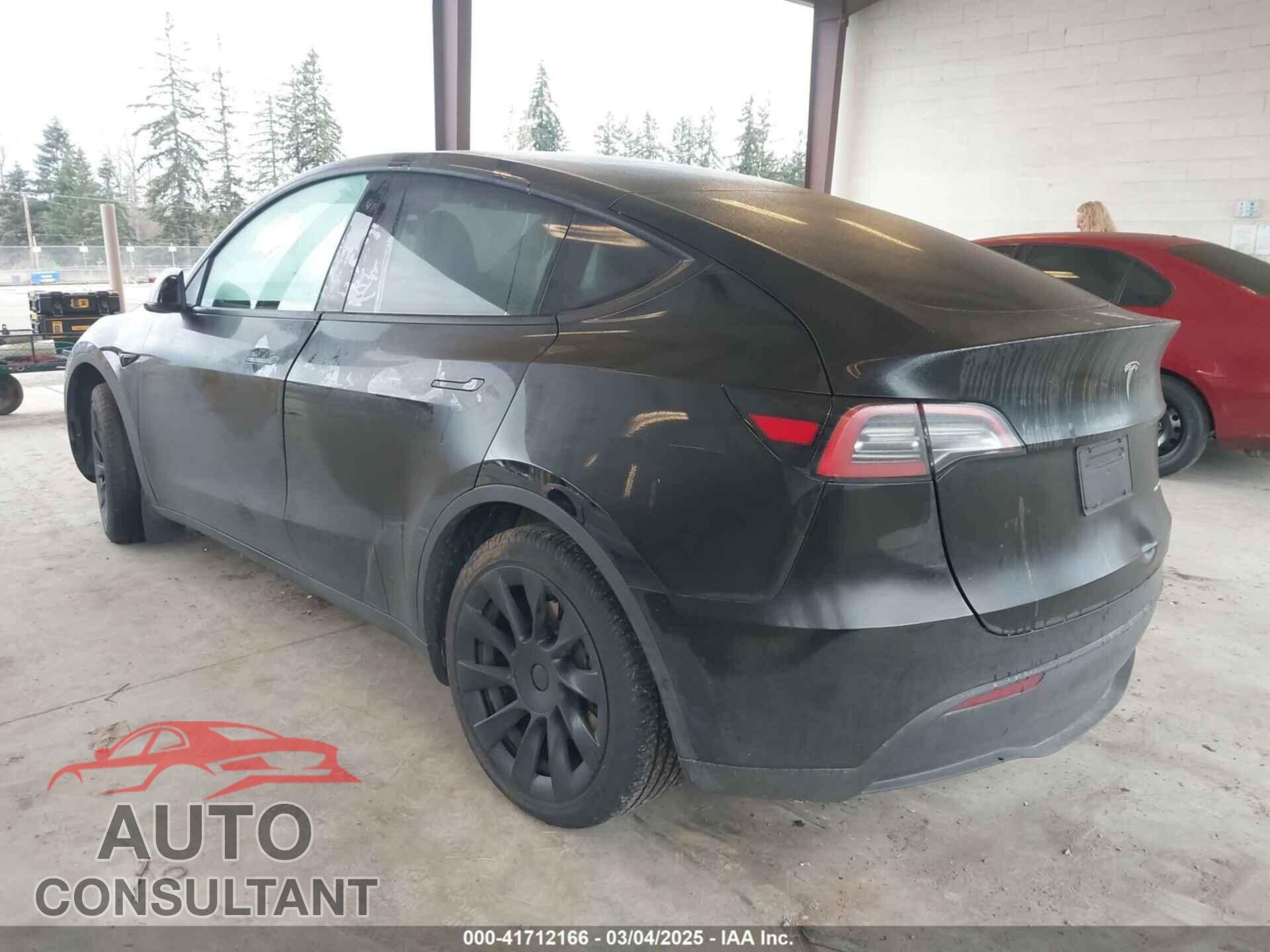 TESLA MODEL Y 2023 - 7SAYGAEEXPF707503