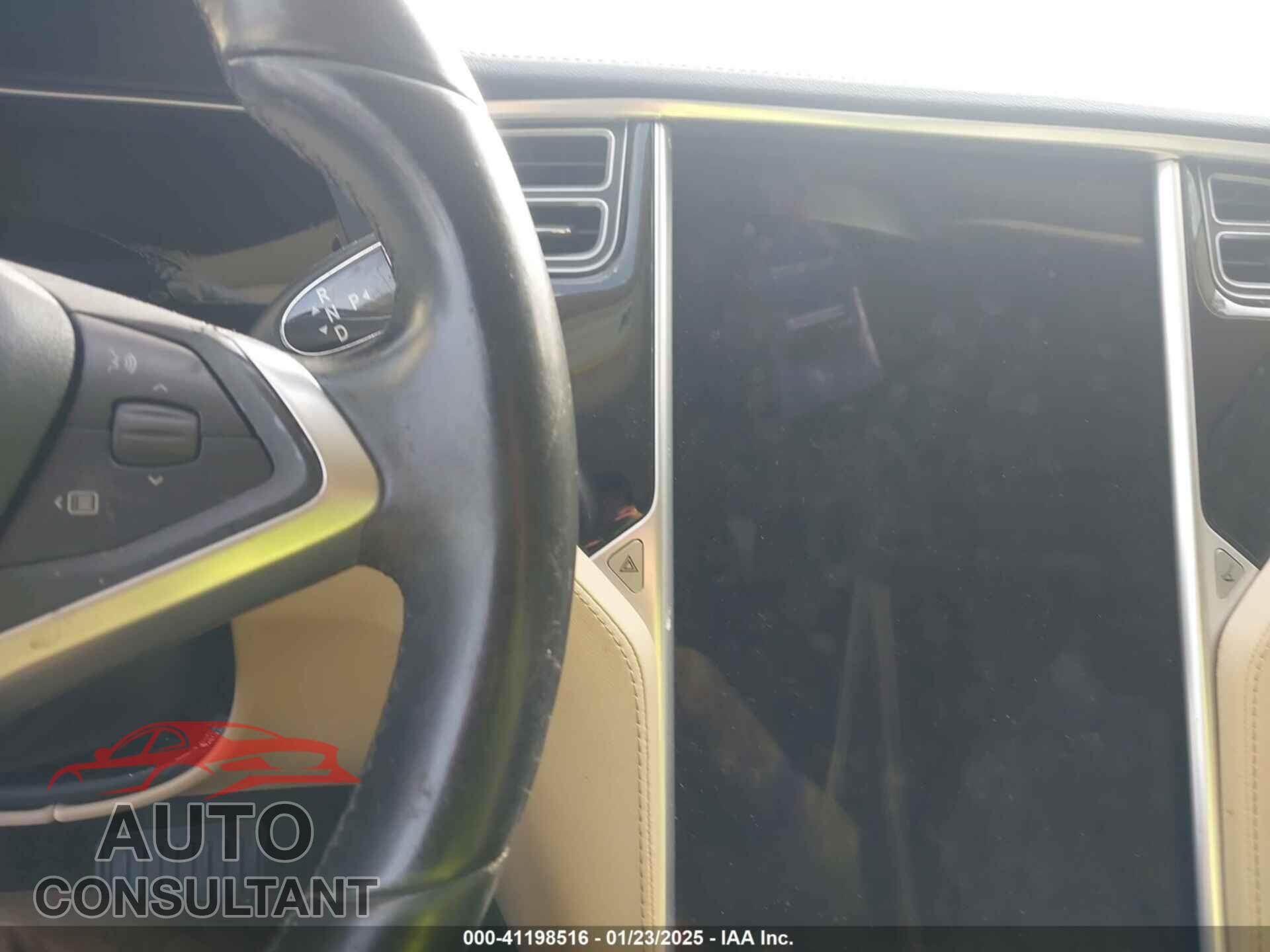 TESLA MODEL S 2013 - 5YJSA1CN6DFP25709