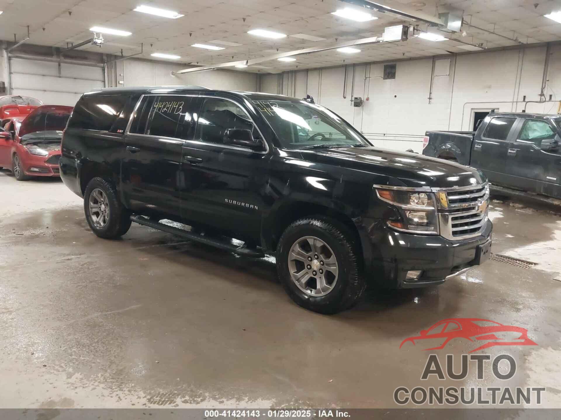 CHEVROLET SUBURBAN 2017 - 1GNSKHKC4HR247982
