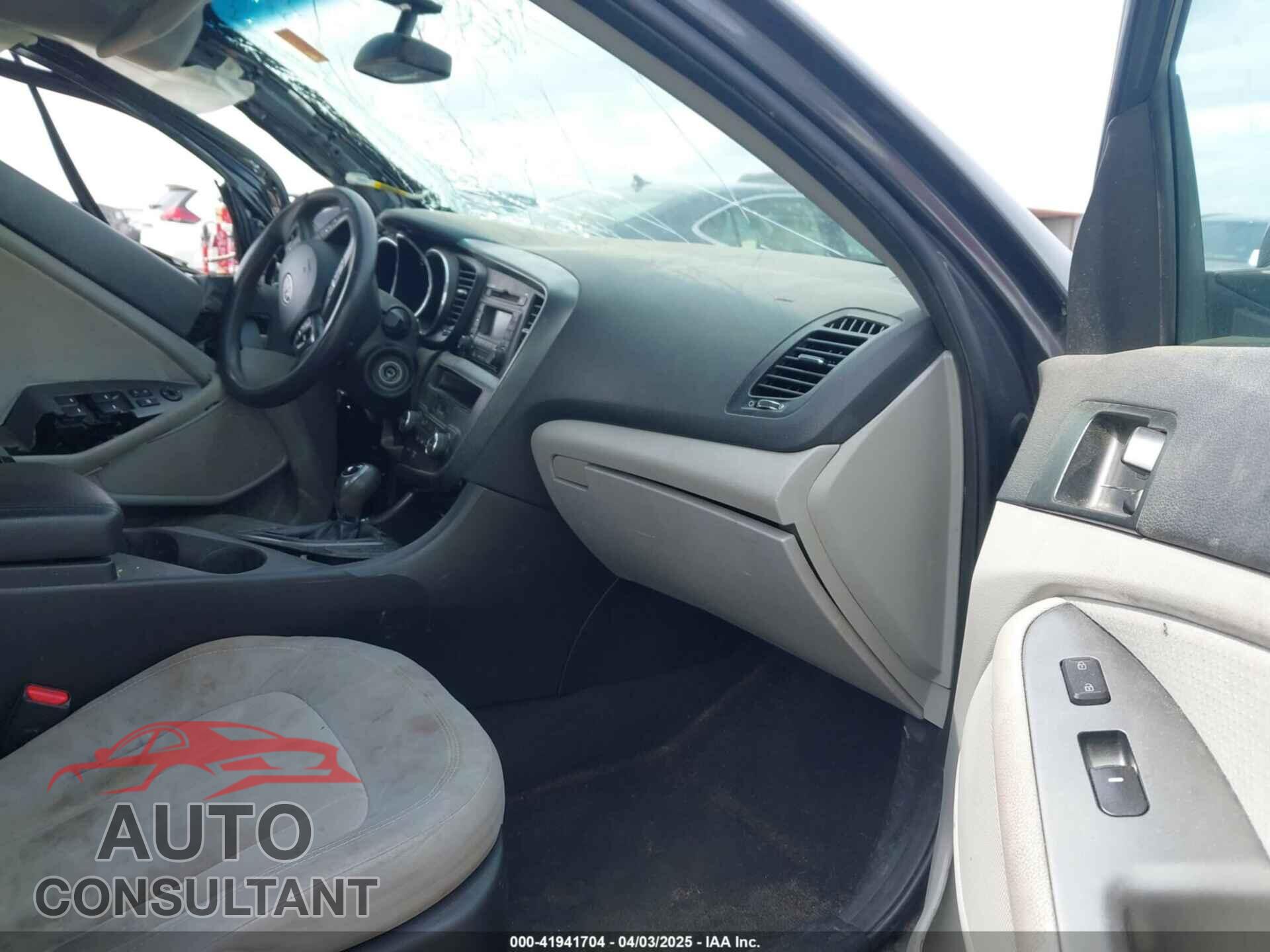 KIA OPTIMA 2011 - KNAGM4A75B5054483