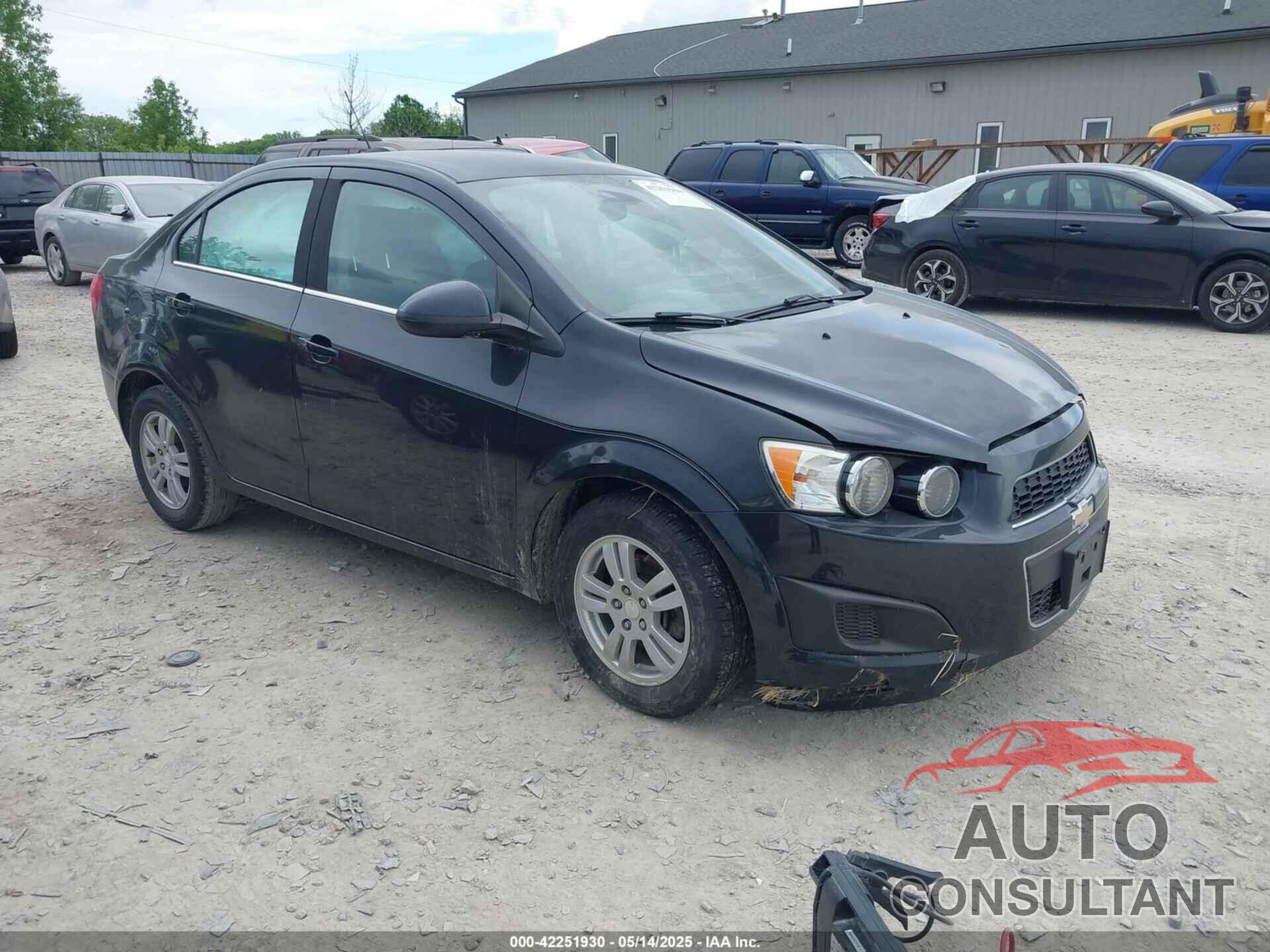 CHEVROLET SONIC 2015 - 1G1JC5SH5F4146691