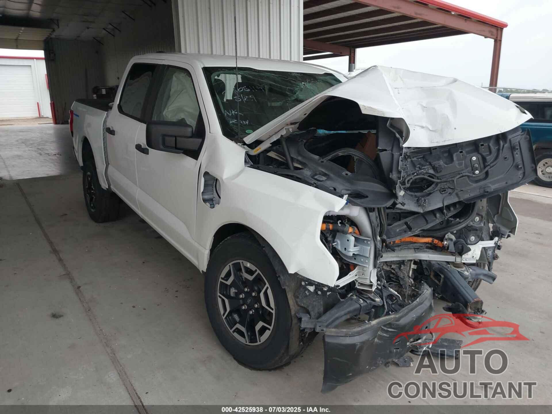 FORD F-150 LIGHTNING 2022 - 1FTVW1EL4NWG02630