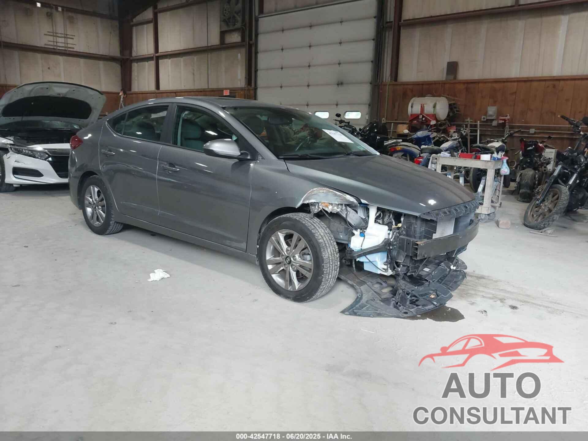 HYUNDAI ELANTRA 2018 - KMHD84LF4JU556836