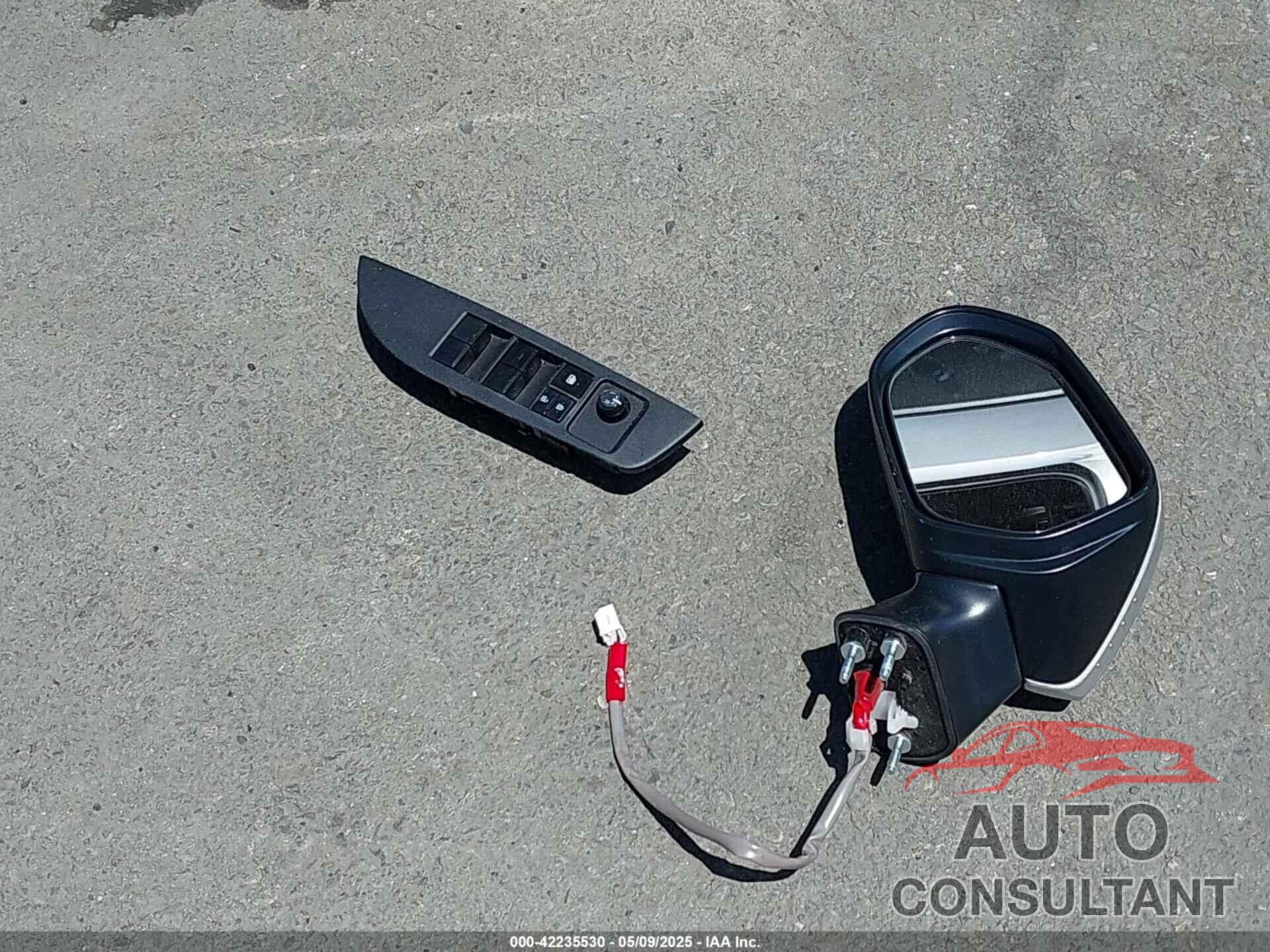 TOYOTA COROLLA 2020 - 5YFEPRAE5LP005883