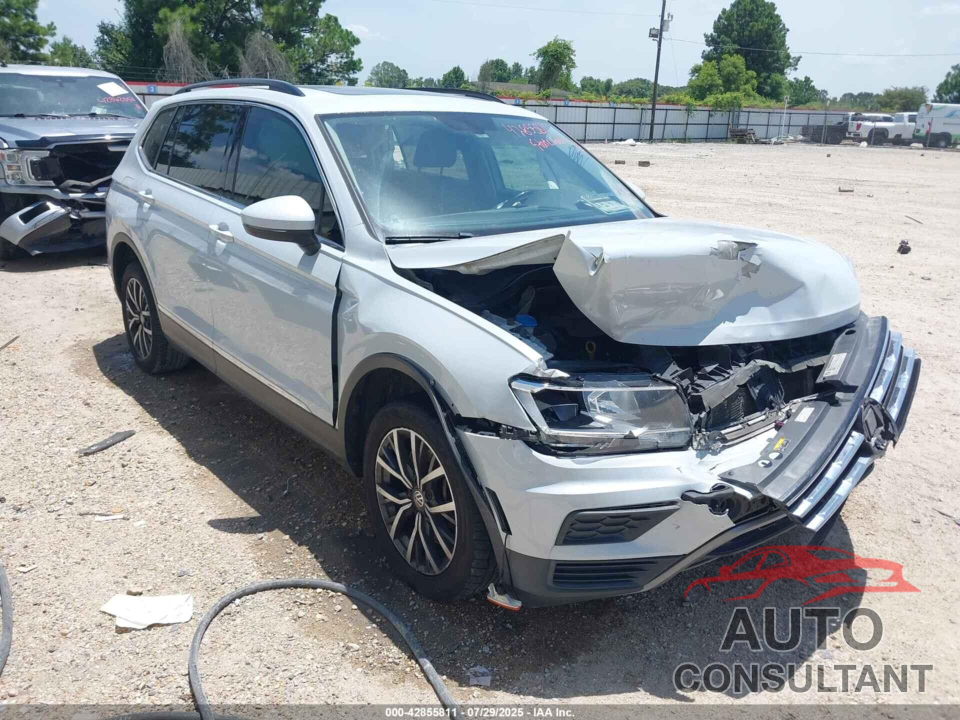 VOLKSWAGEN TIGUAN 2018 - 3VV3B7AX0JM193651