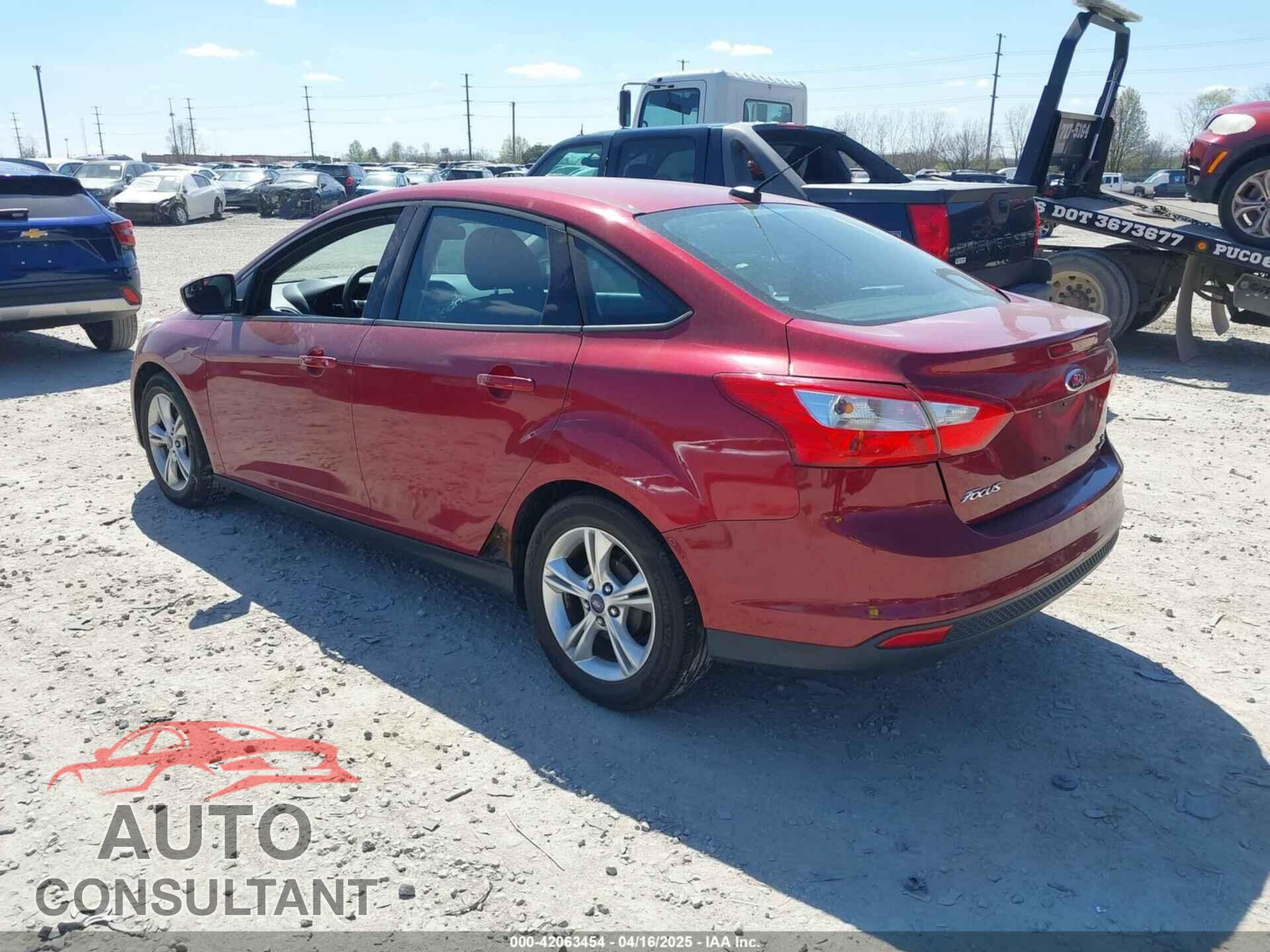 FORD FOCUS 2014 - 1FADP3F21EL209637