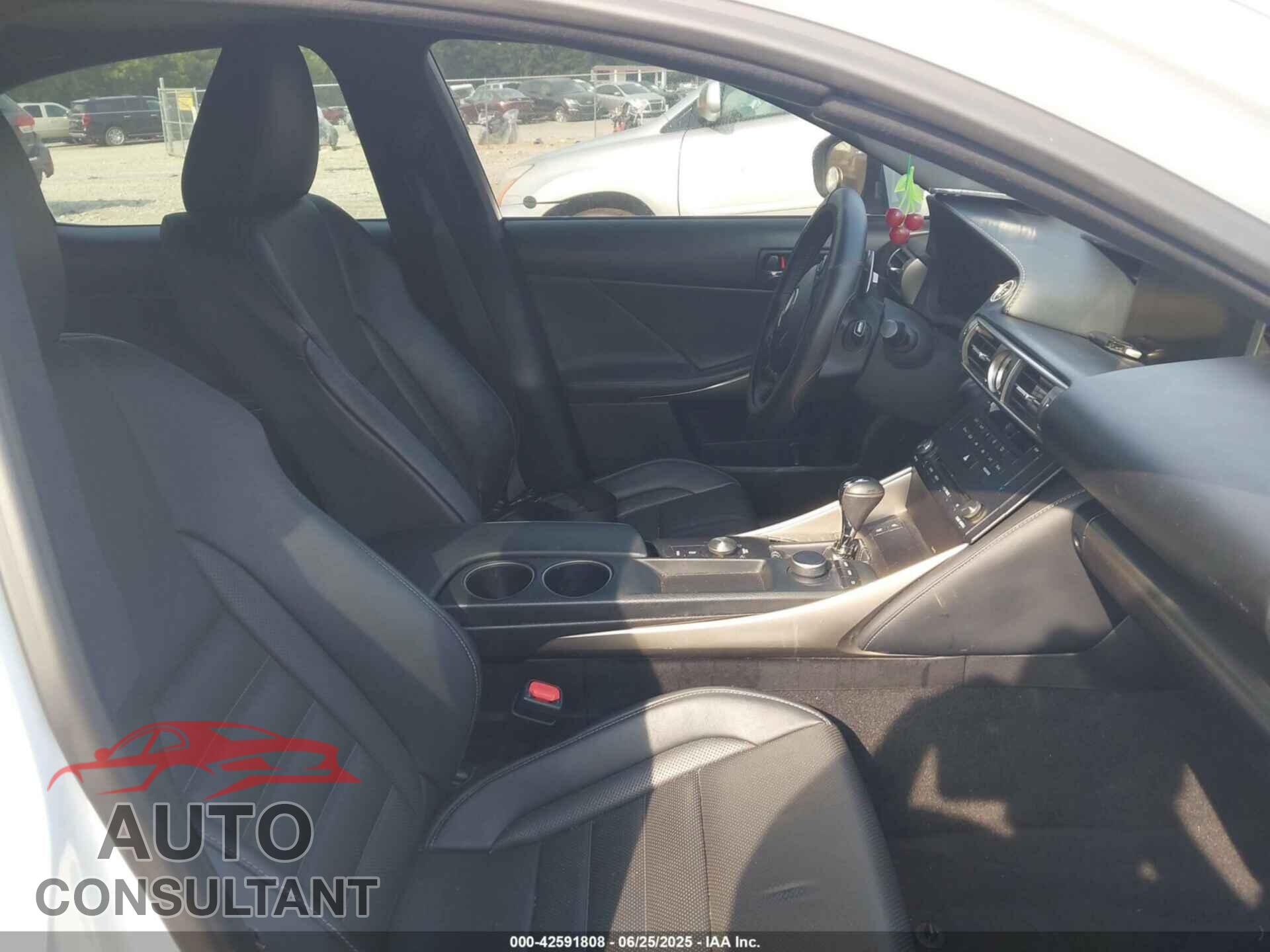 LEXUS IS 2016 - JTHBE1D28G5023713