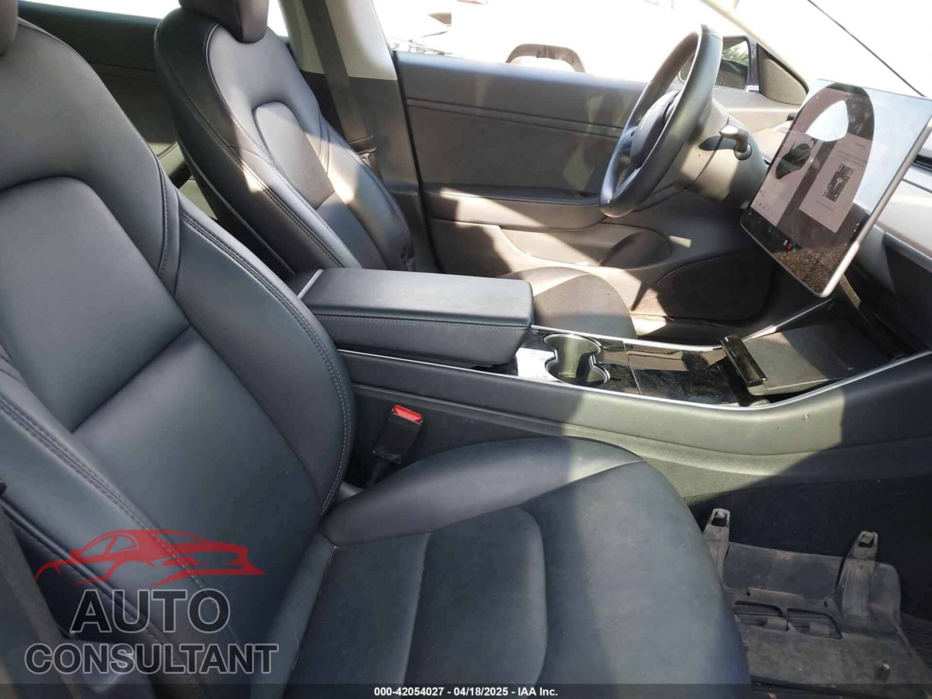 TESLA MODEL 3 2018 - 5YJ3E1EA6JF069901