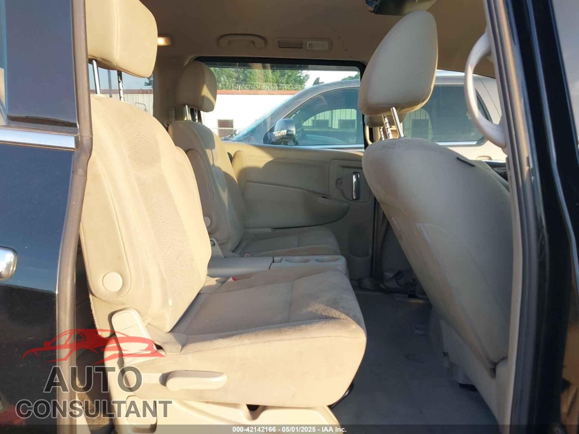 NISSAN QUEST 2014 - JN8AE2KP0E9108167