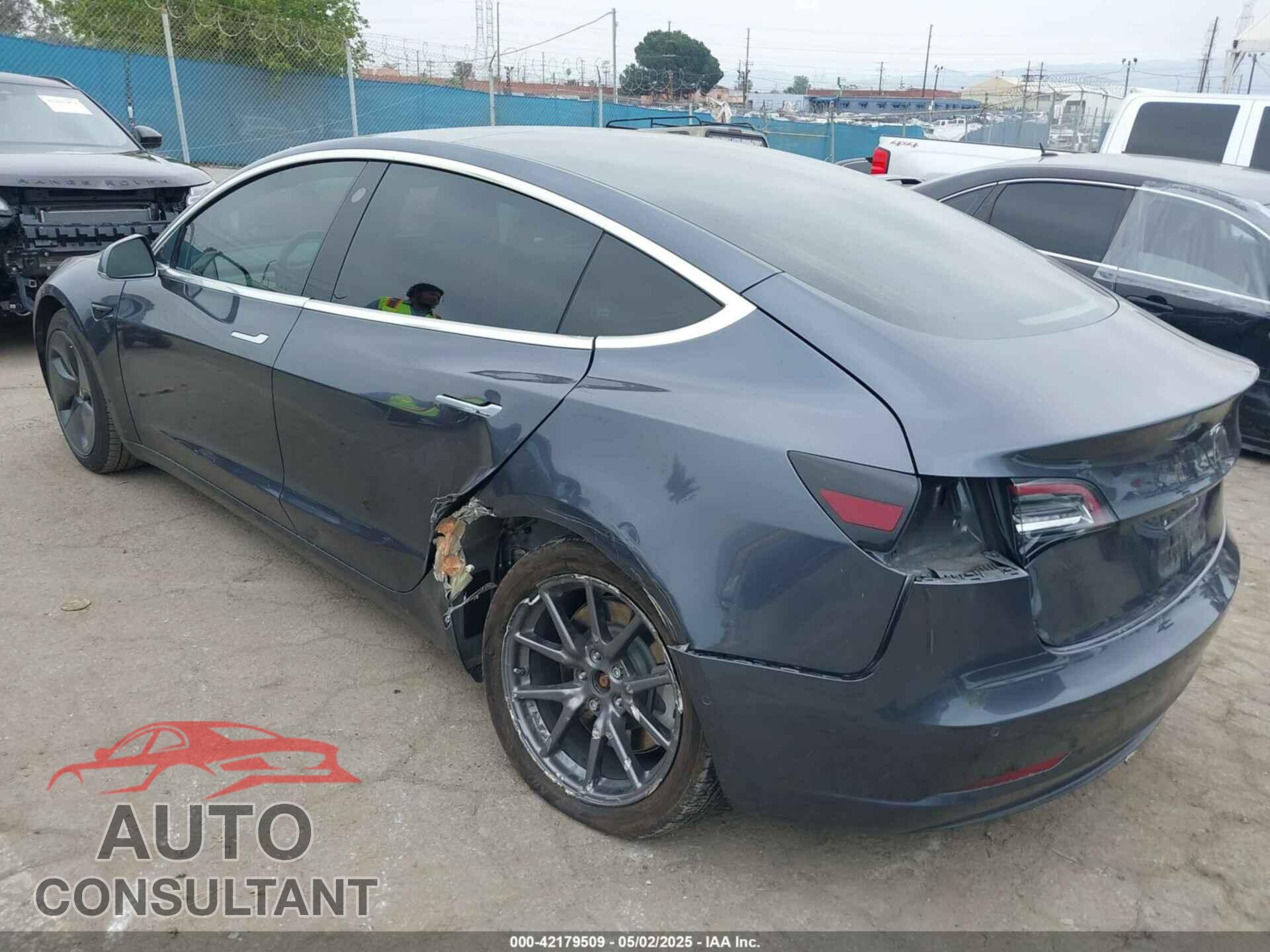 TESLA MODEL 3 2020 - 5YJ3E1EA1LF799136