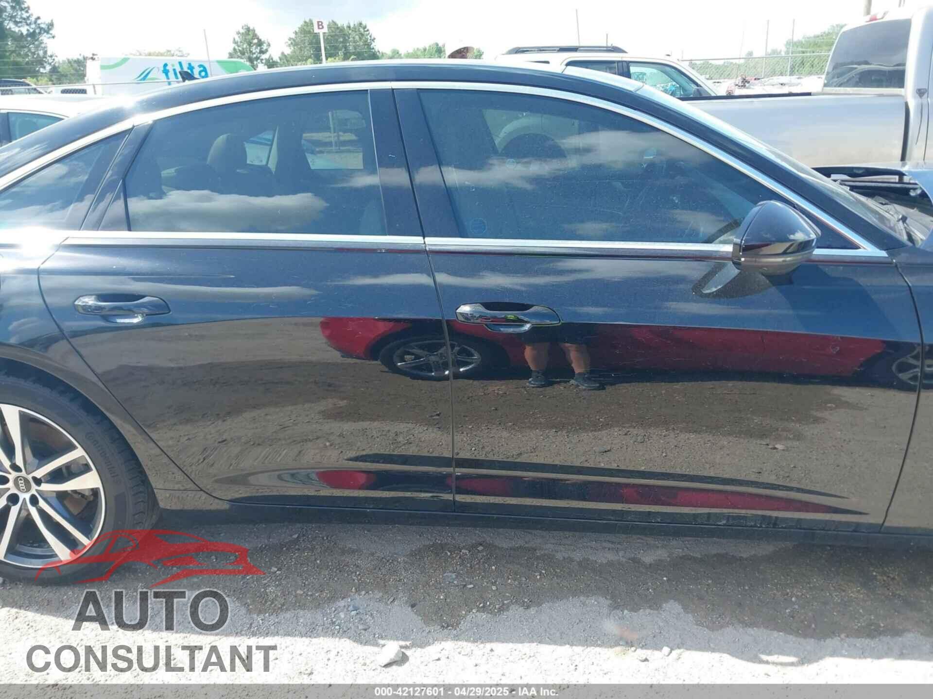 AUDI A6 2023 - WAUD3BF2XPN048712