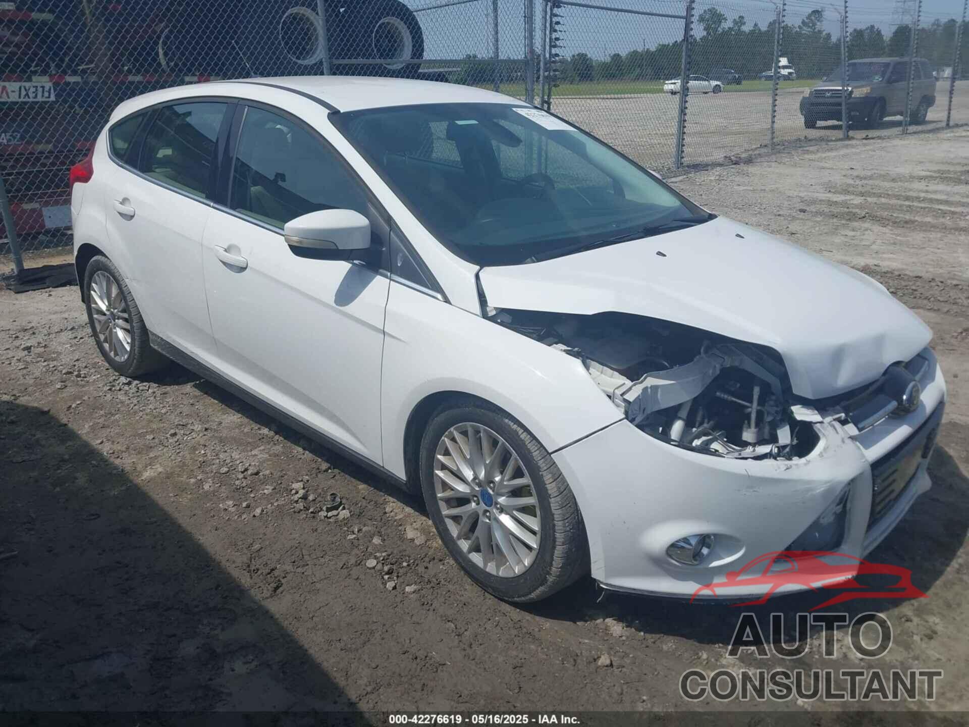 FORD FOCUS 2012 - 1FAHP3M21CL270519