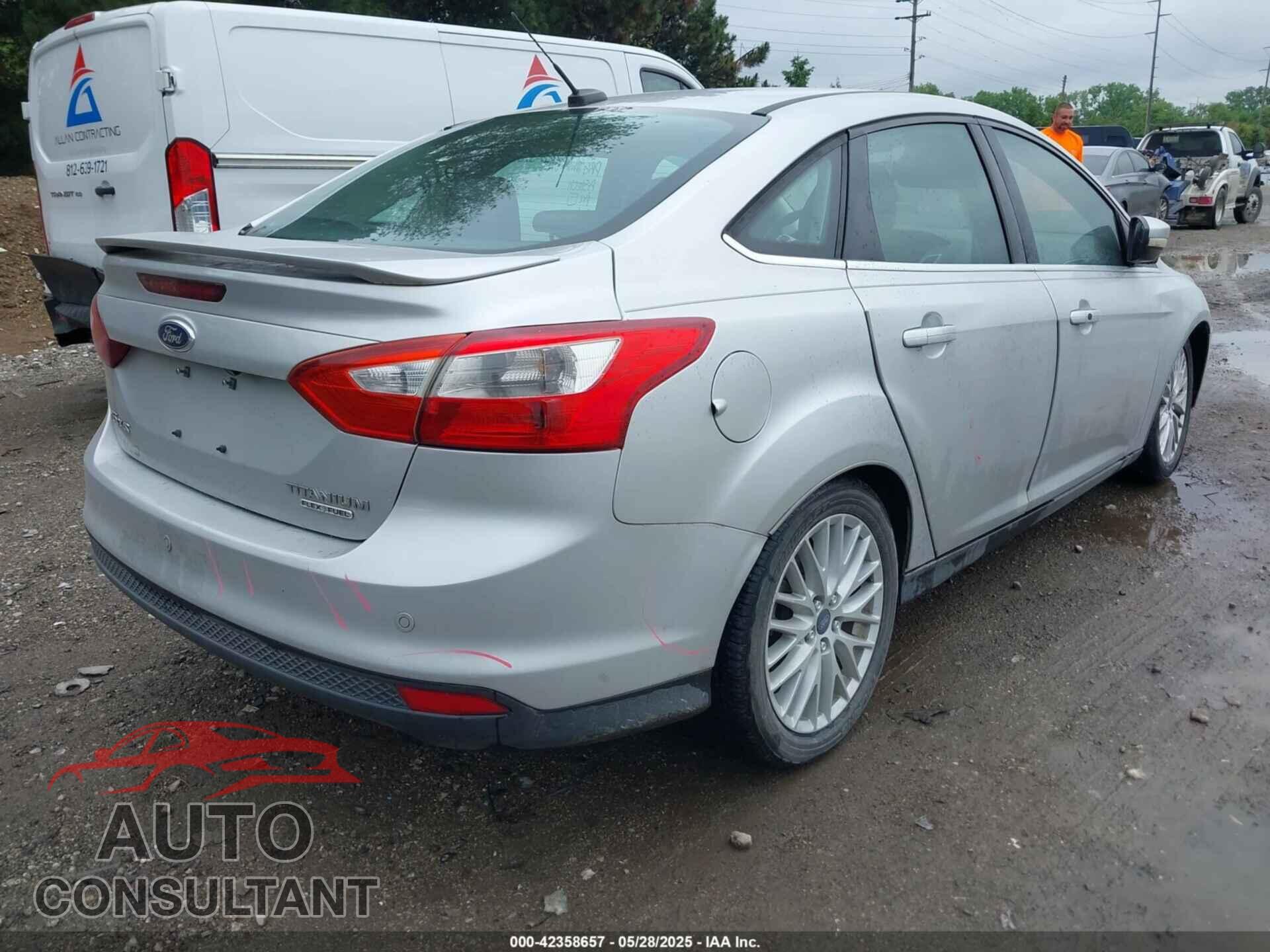 FORD FOCUS 2013 - 1FADP3J20DL379672
