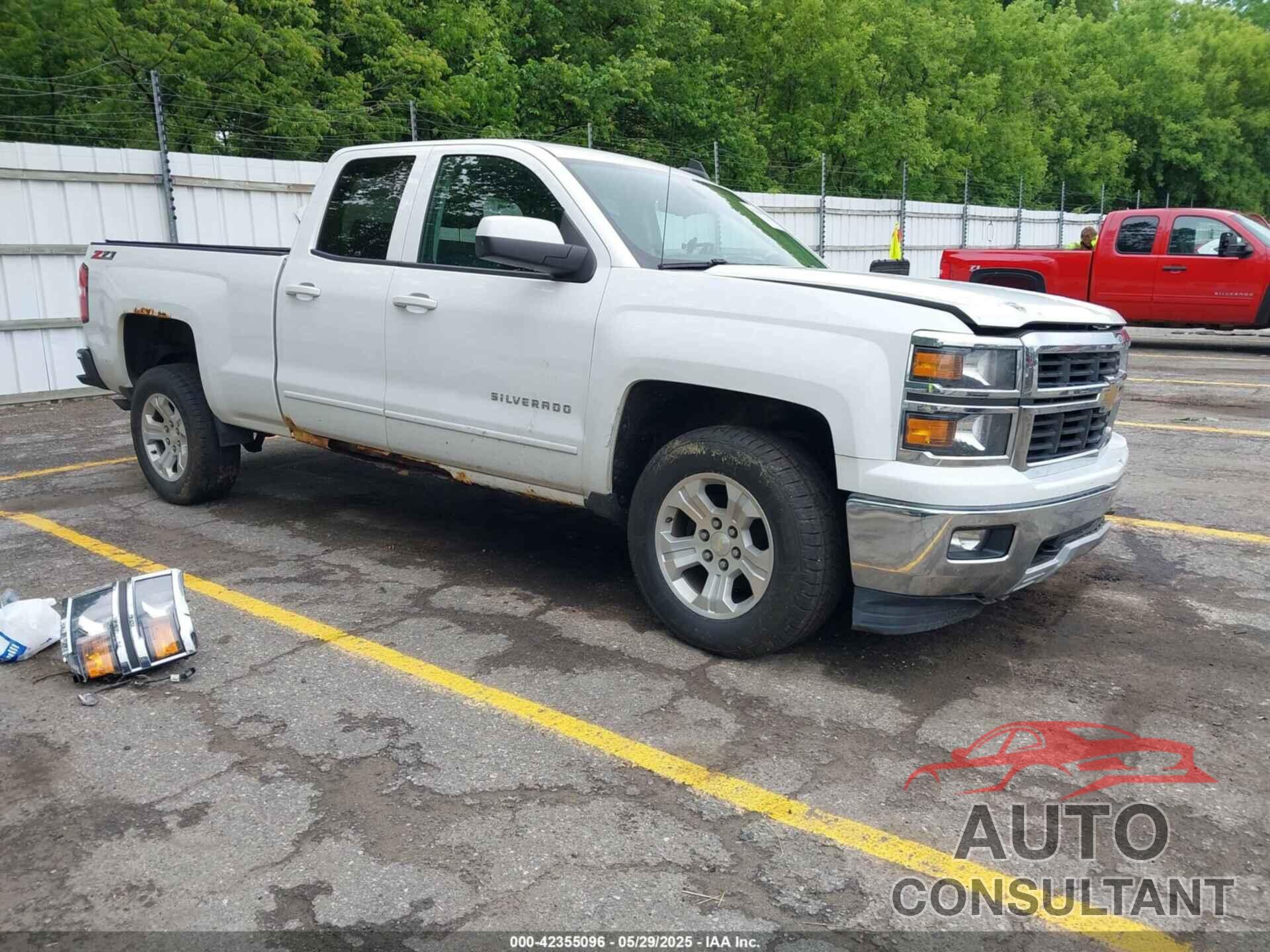 CHEVROLET SILVERADO 1500 2015 - 1GCVKREC6FZ410961