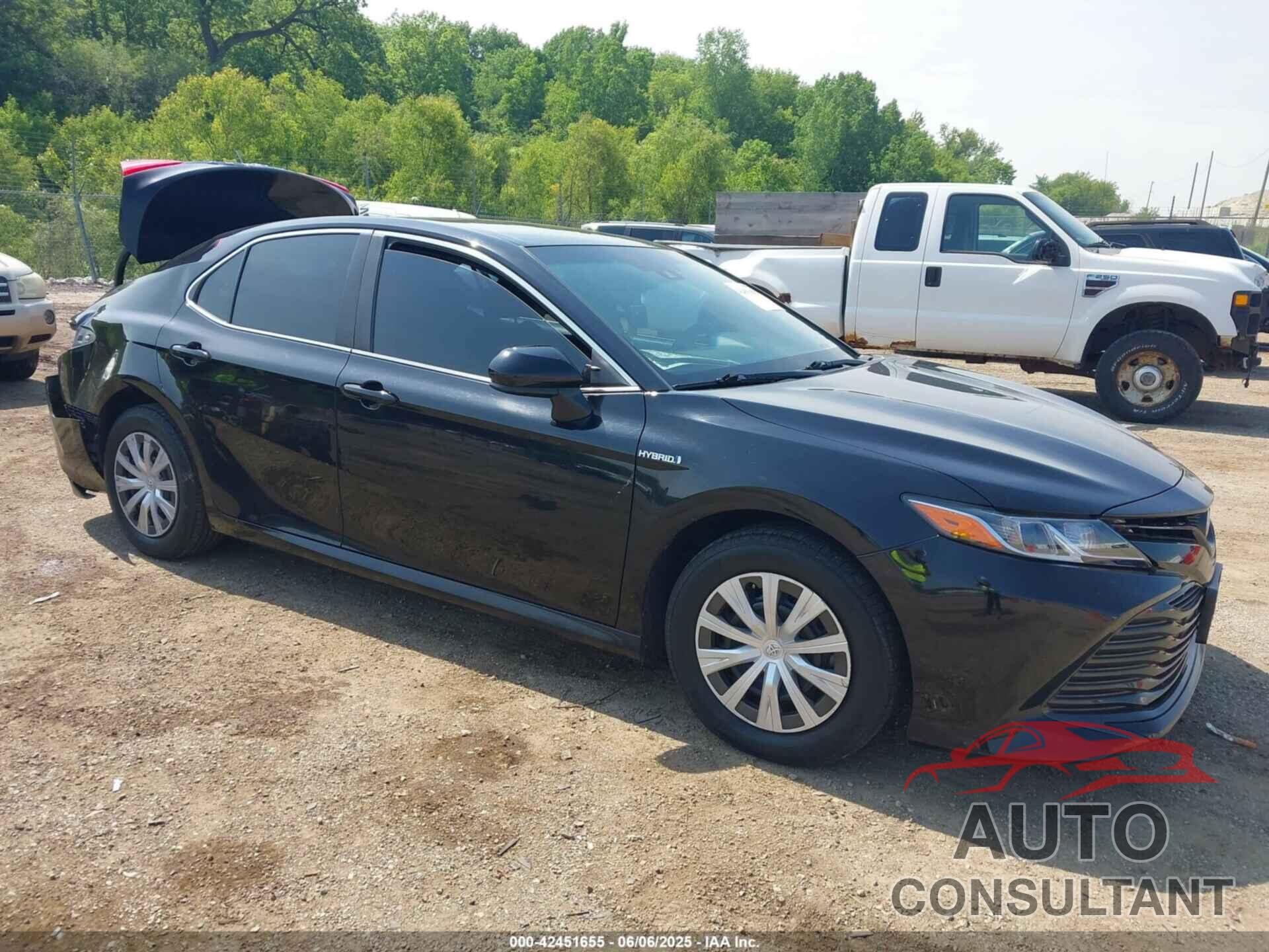 TOYOTA CAMRY HYBRID 2018 - 4T1B31HK3JU501224