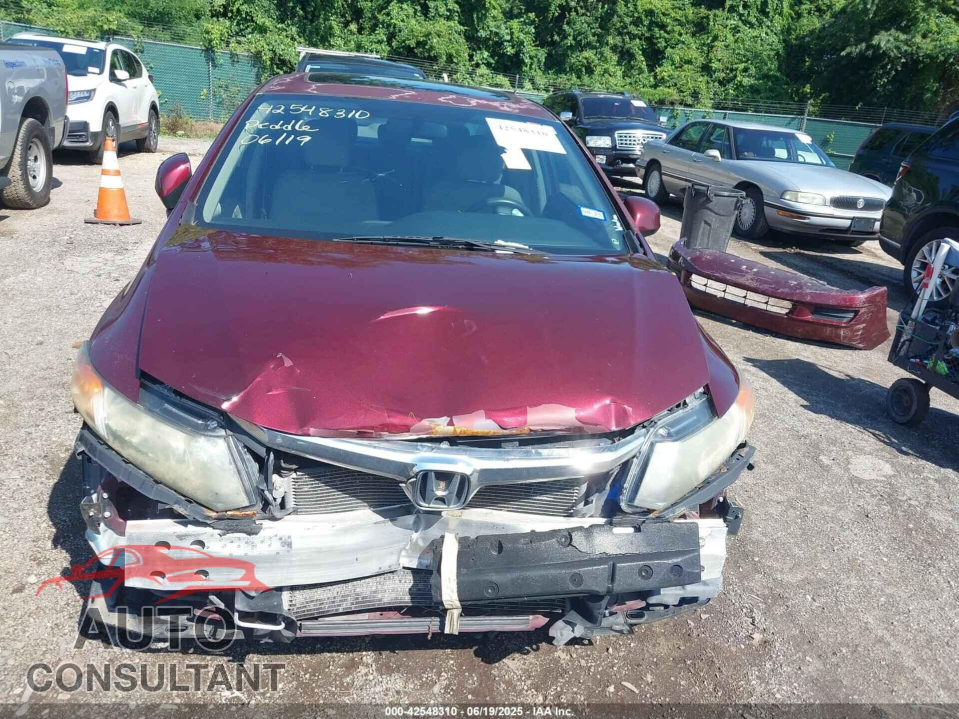 HONDA CIVIC 2012 - 2HGFB2F86CH586198