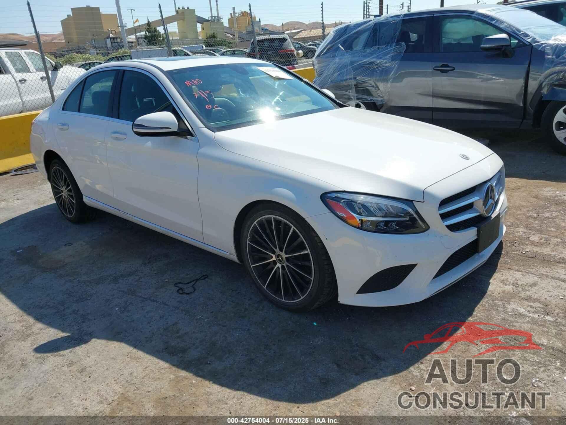 MERCEDES-BENZ C 300 2019 - 55SWF8DB6KU287656