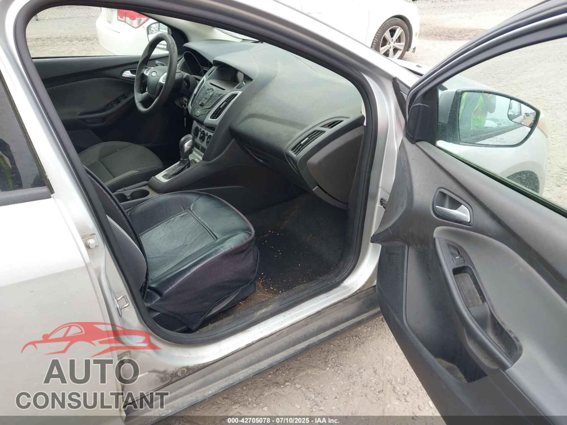 FORD FOCUS 2014 - 1FADP3F23EL173840