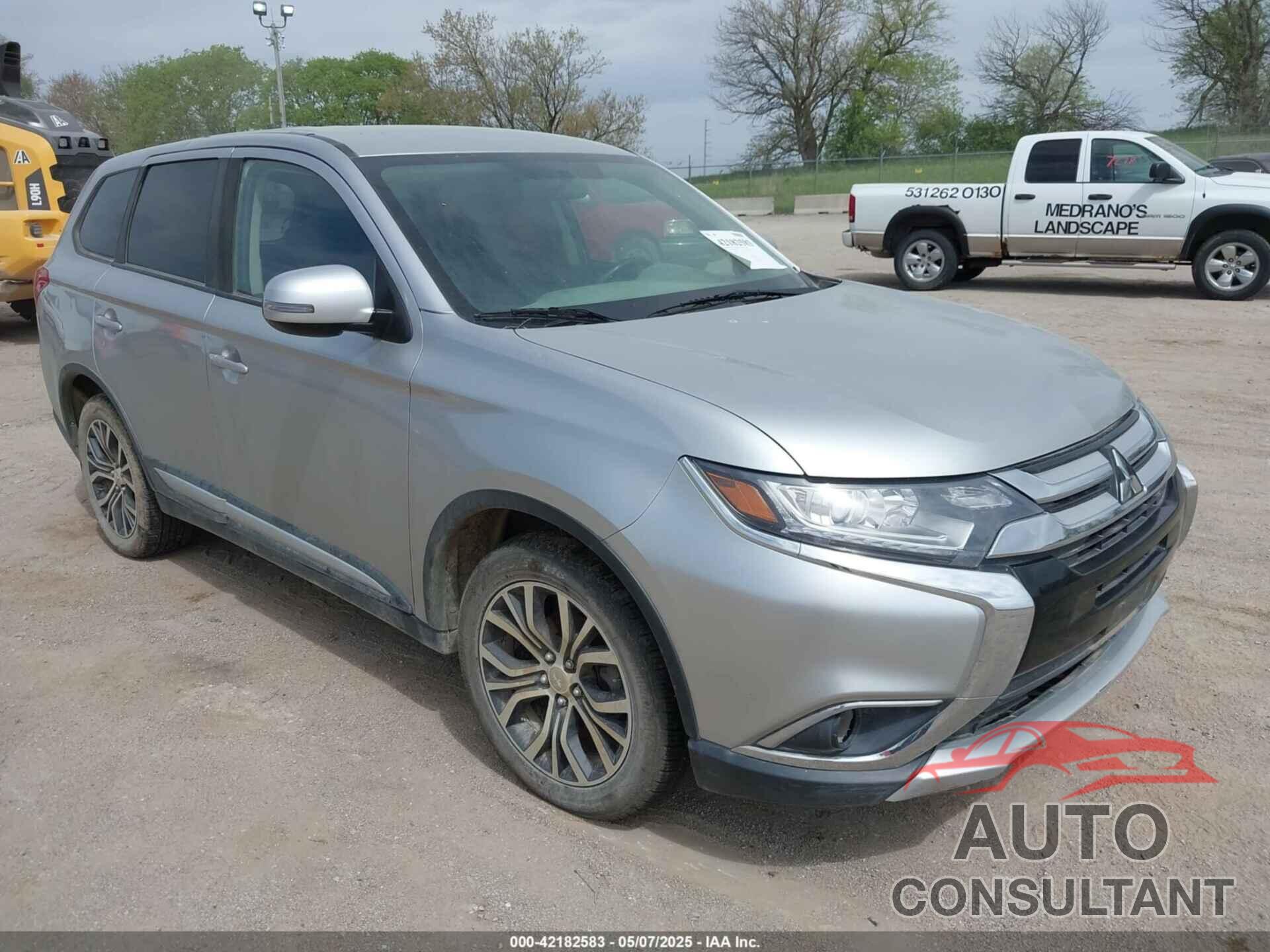 MITSUBISHI OUTLANDER 2018 - JA4AZ3A39JZ042985