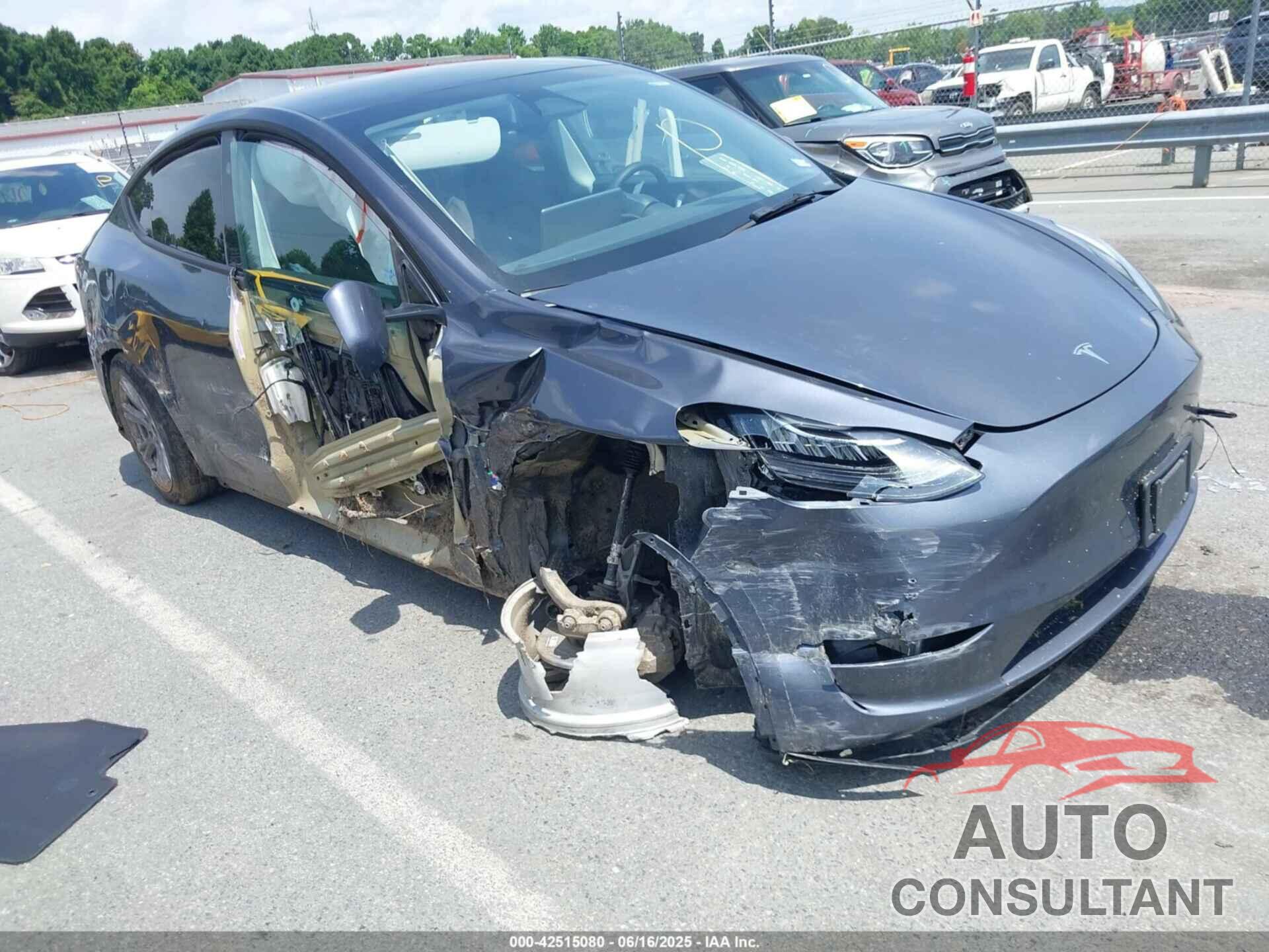TESLA MODEL Y 2023 - 7SAYGDEE8PA145857
