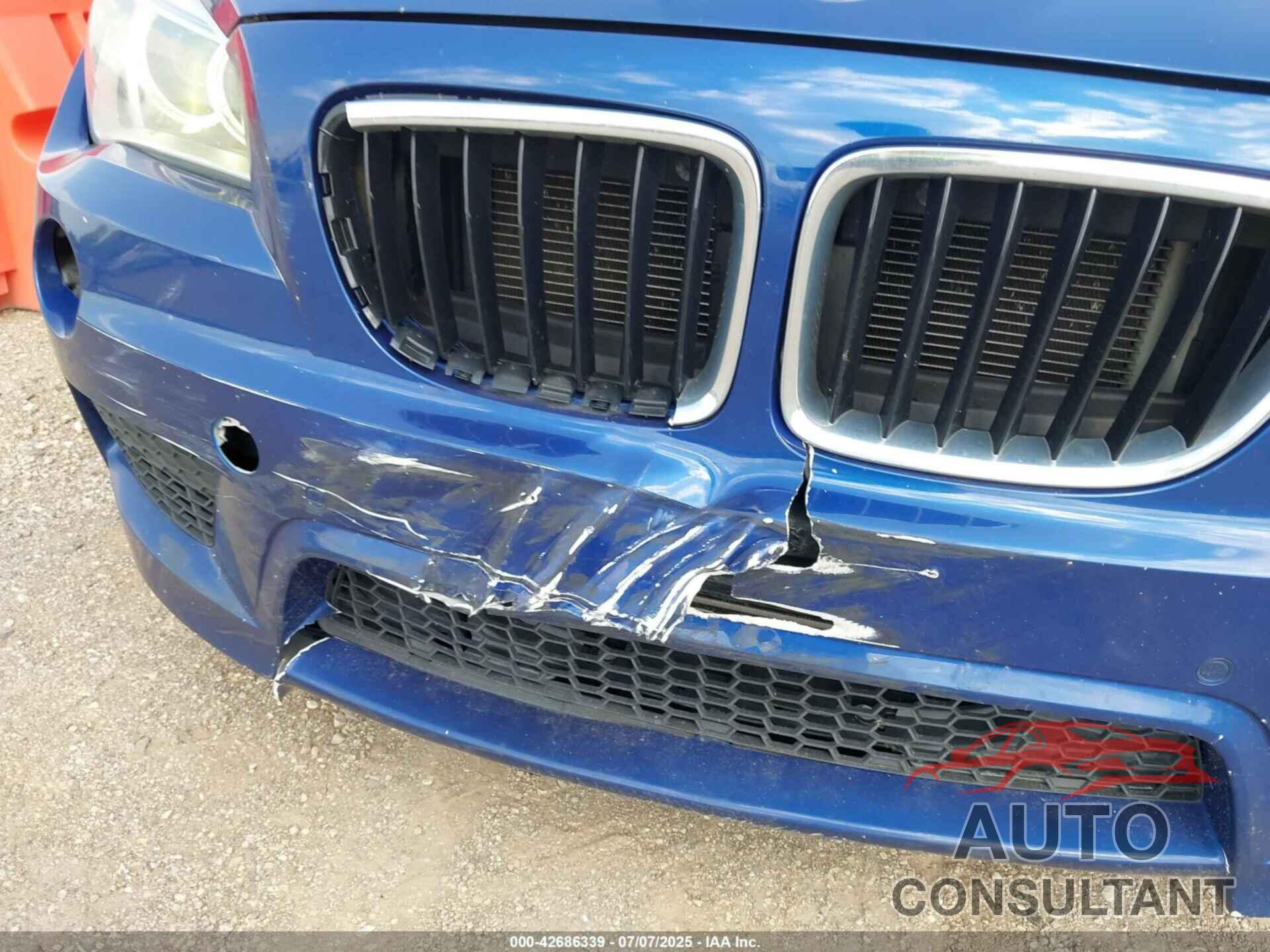 BMW X1 2015 - WBAVL1C59FVY38093