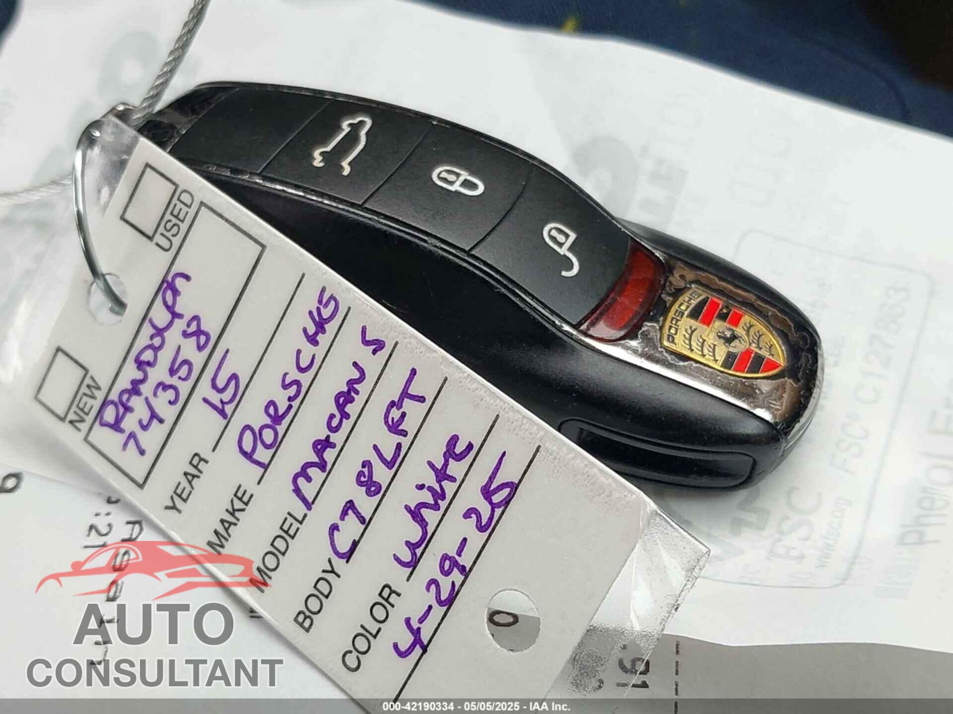 PORSCHE MACAN 2015 - WP1AB2A58FLB74358