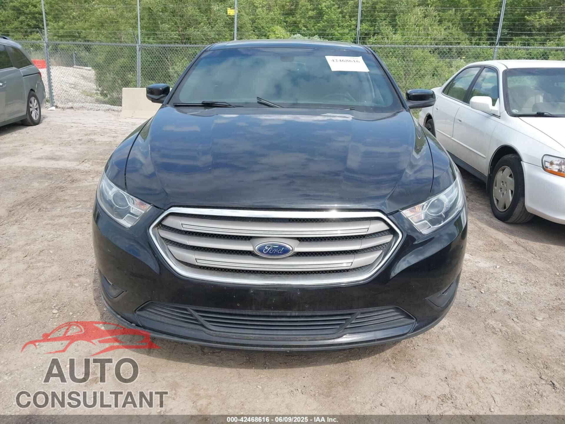 FORD TAURUS 2016 - 1FAHP2E82GG156346