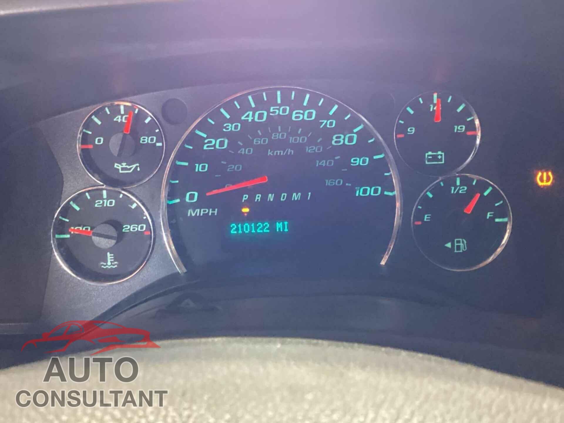 CHEVROLET EXPRESS G2500 2011 - 1GCWGFCA3B1165079