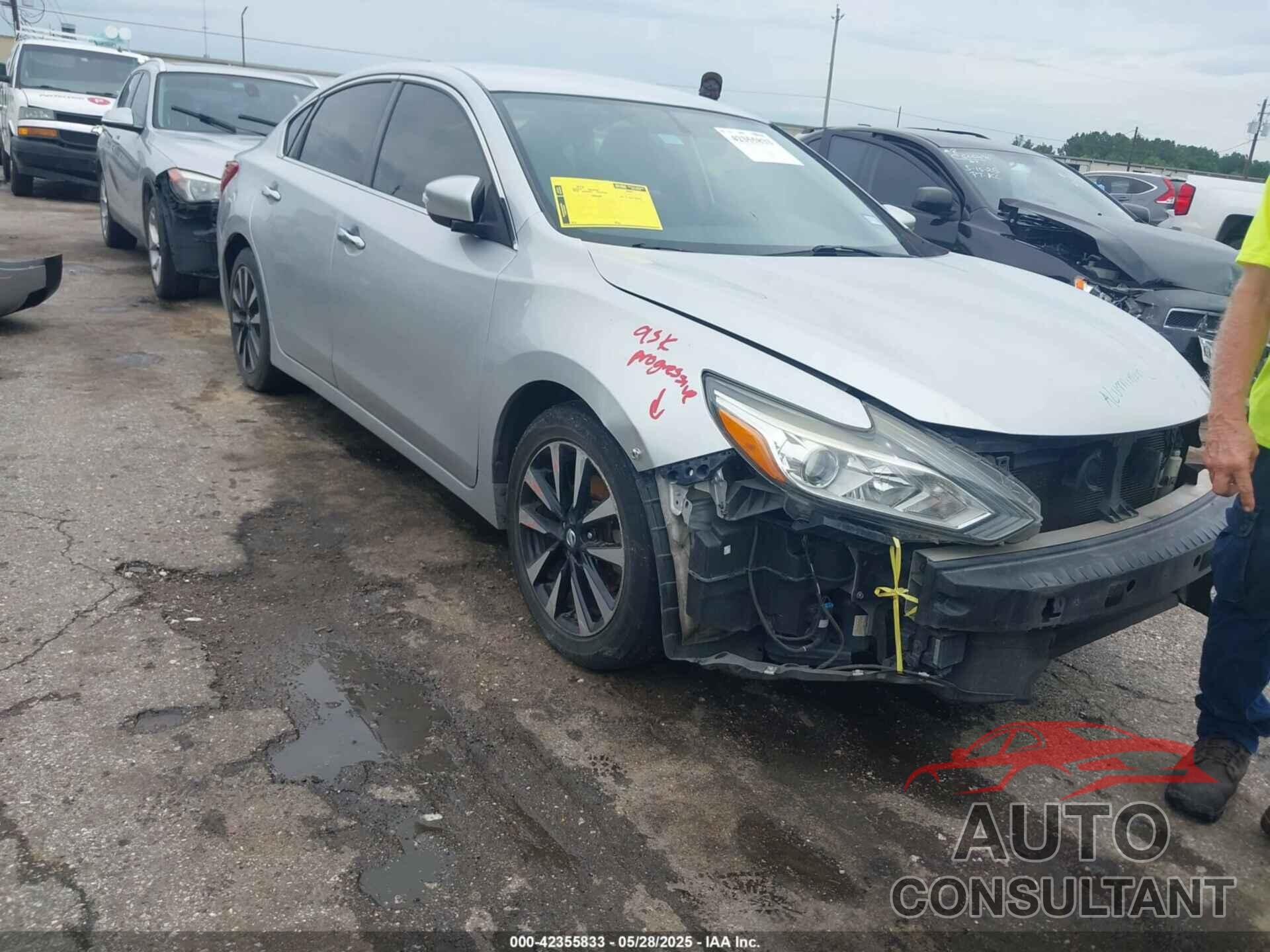NISSAN ALTIMA 2018 - 1N4AL3AP0JC176979