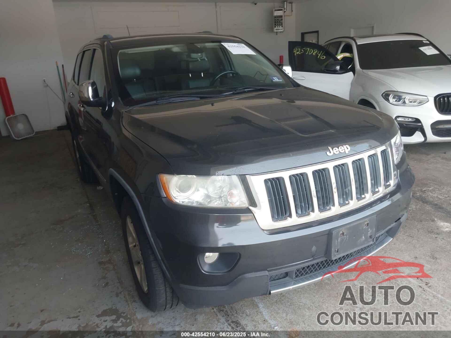 JEEP GRAND CHEROKEE 2011 - 1J4RR5GG6BC745151