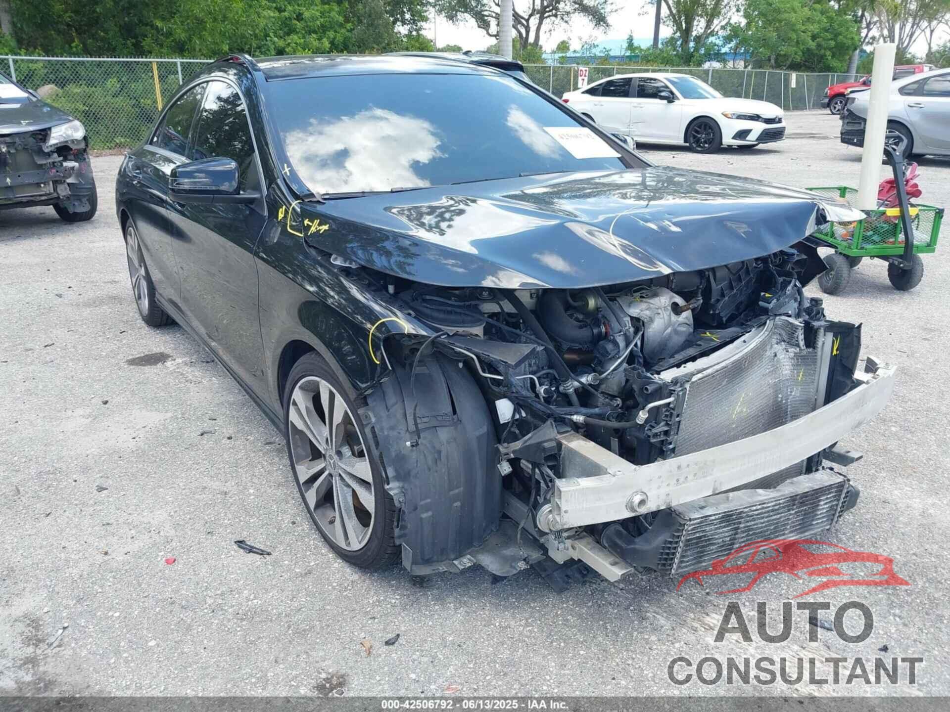 MERCEDES-BENZ CLA 250 2019 - WDDSJ4EB3KN734330