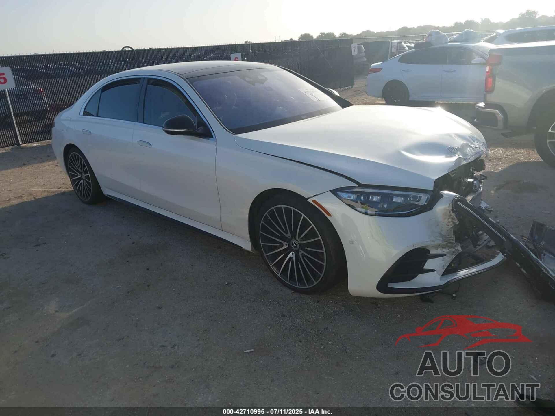 MERCEDES-BENZ S 580 2022 - W1K6G7GB3NA143005