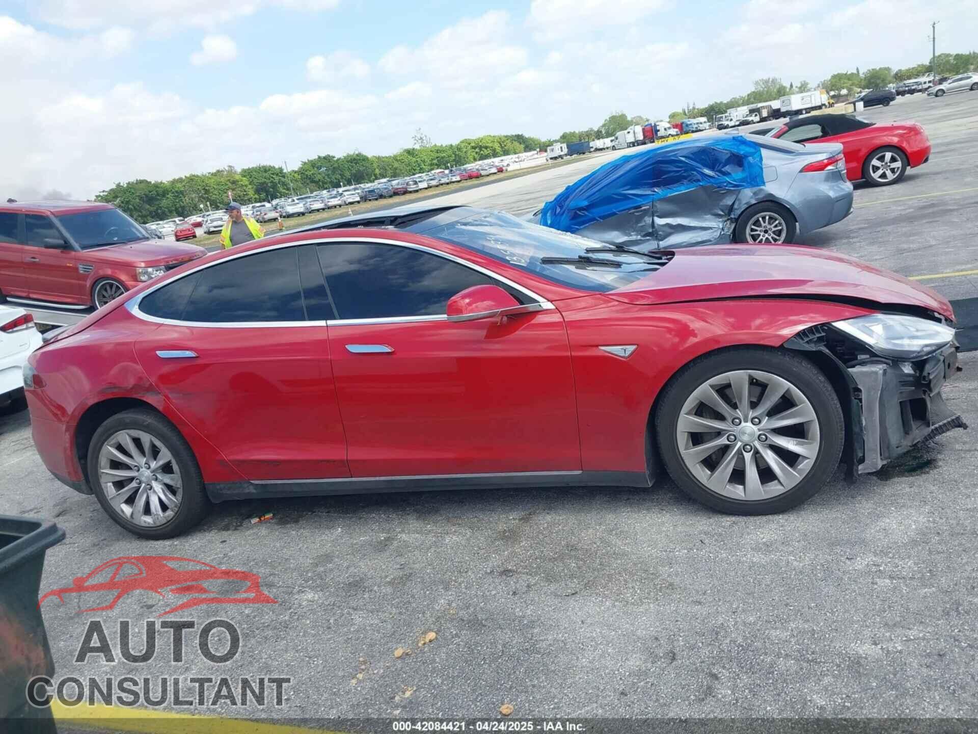 TESLA MODEL S 2016 - 5YJSA1E16GF135833