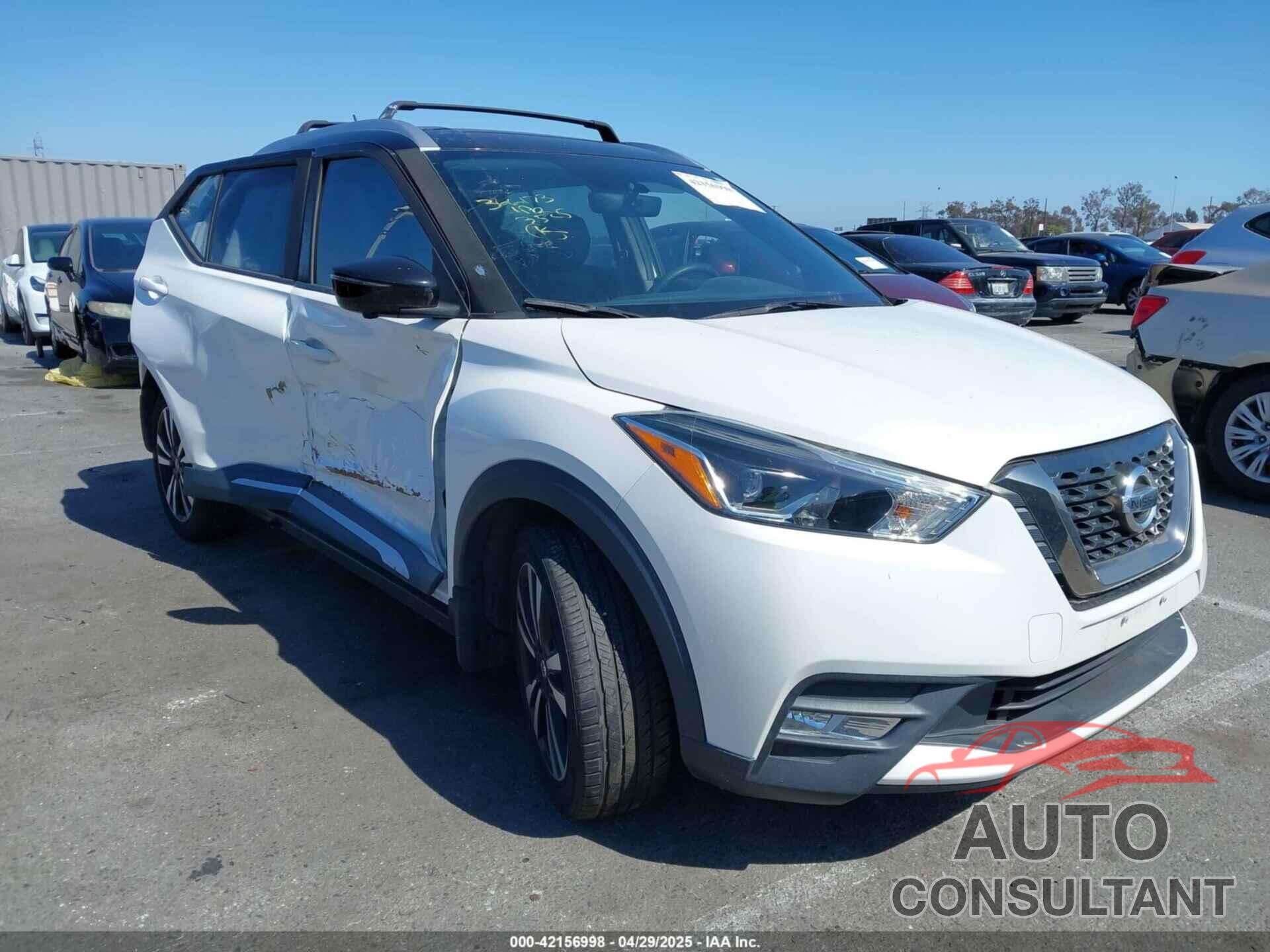 NISSAN KICKS 2018 - 3N1CP5CU9JL531791