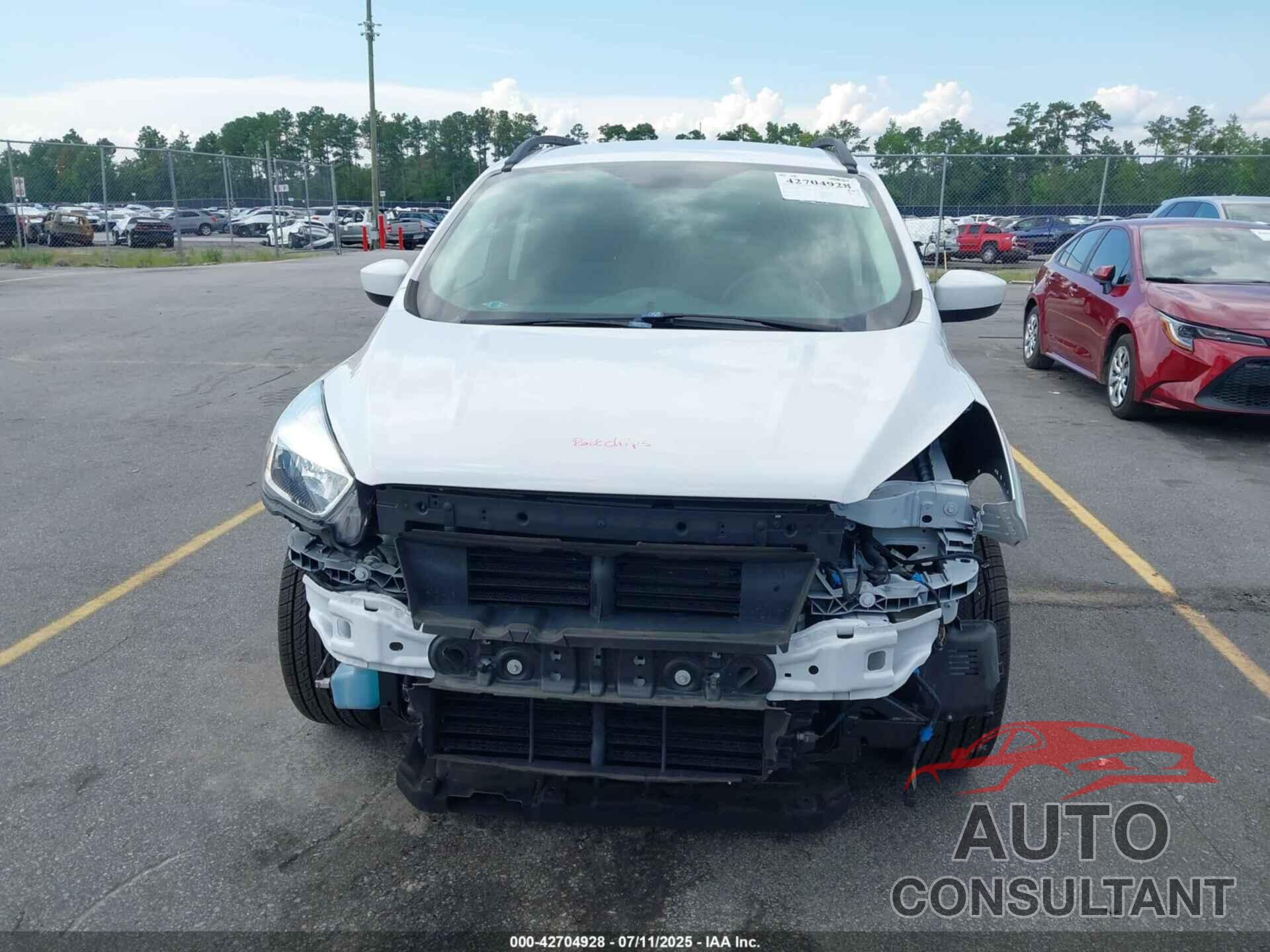 FORD ESCAPE 2018 - 1FMCU0GD2JUB47551