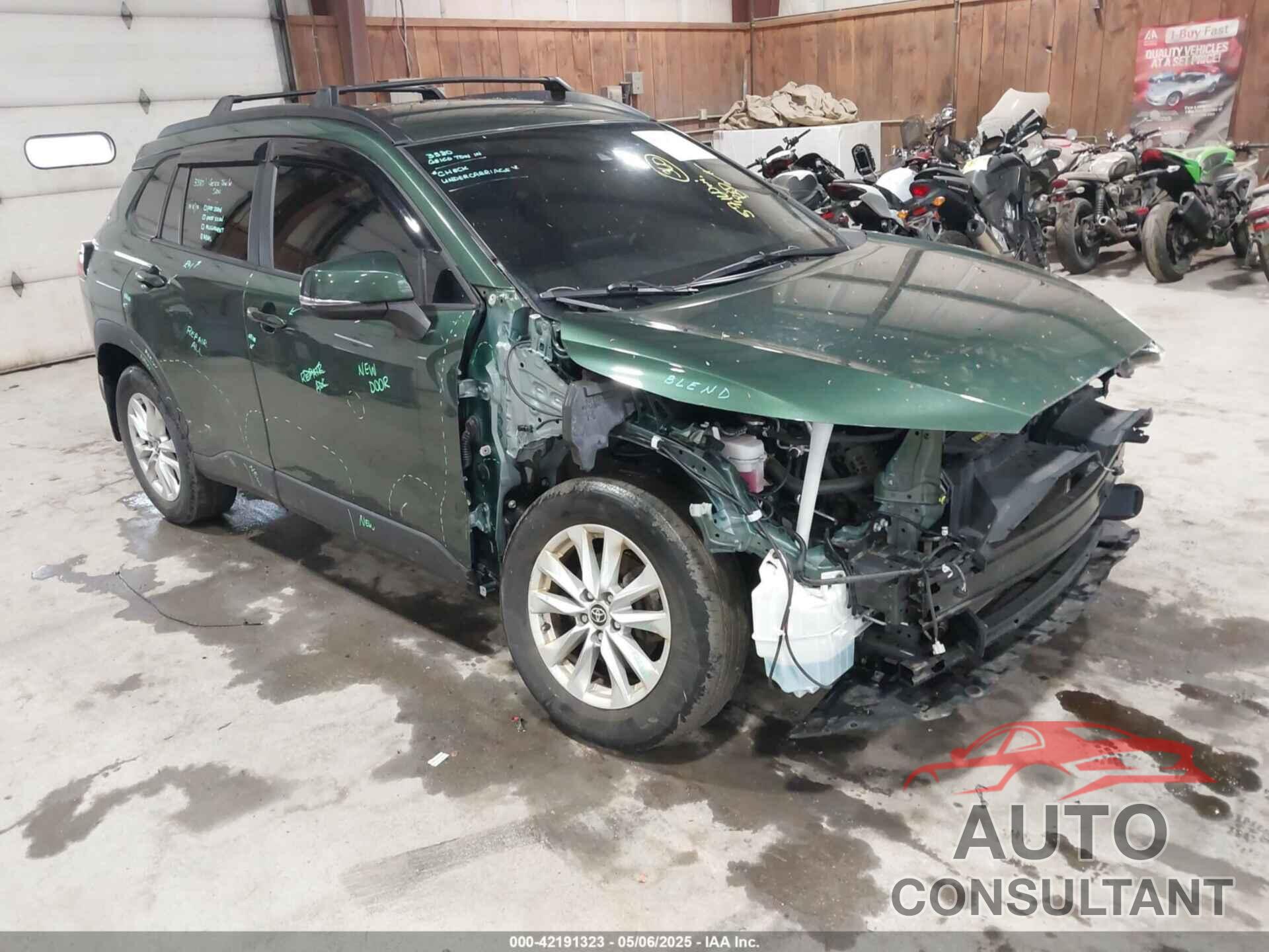 TOYOTA COROLLA CROSS 2022 - 7MUCAABG2NV038656