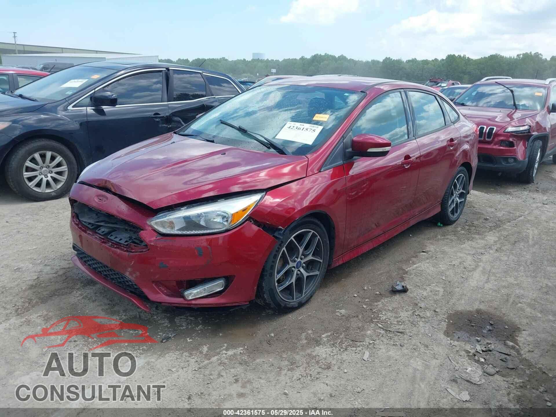 FORD FOCUS 2015 - 1FADP3F28FL235217