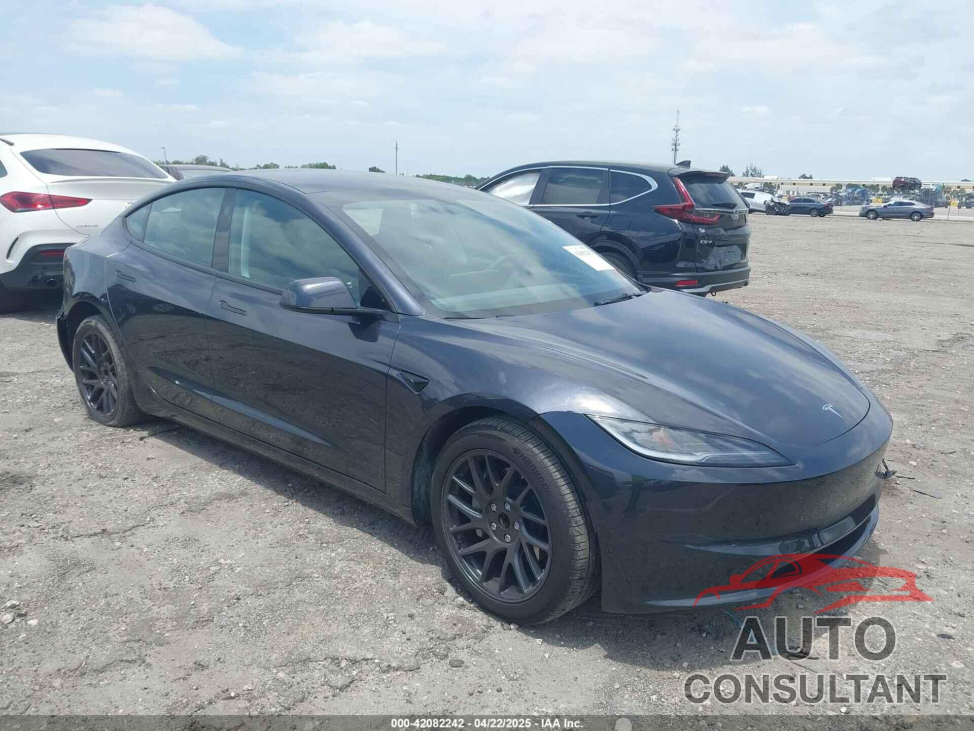 TESLA MODEL 3 2024 - 5YJ3E1EAXRF754866