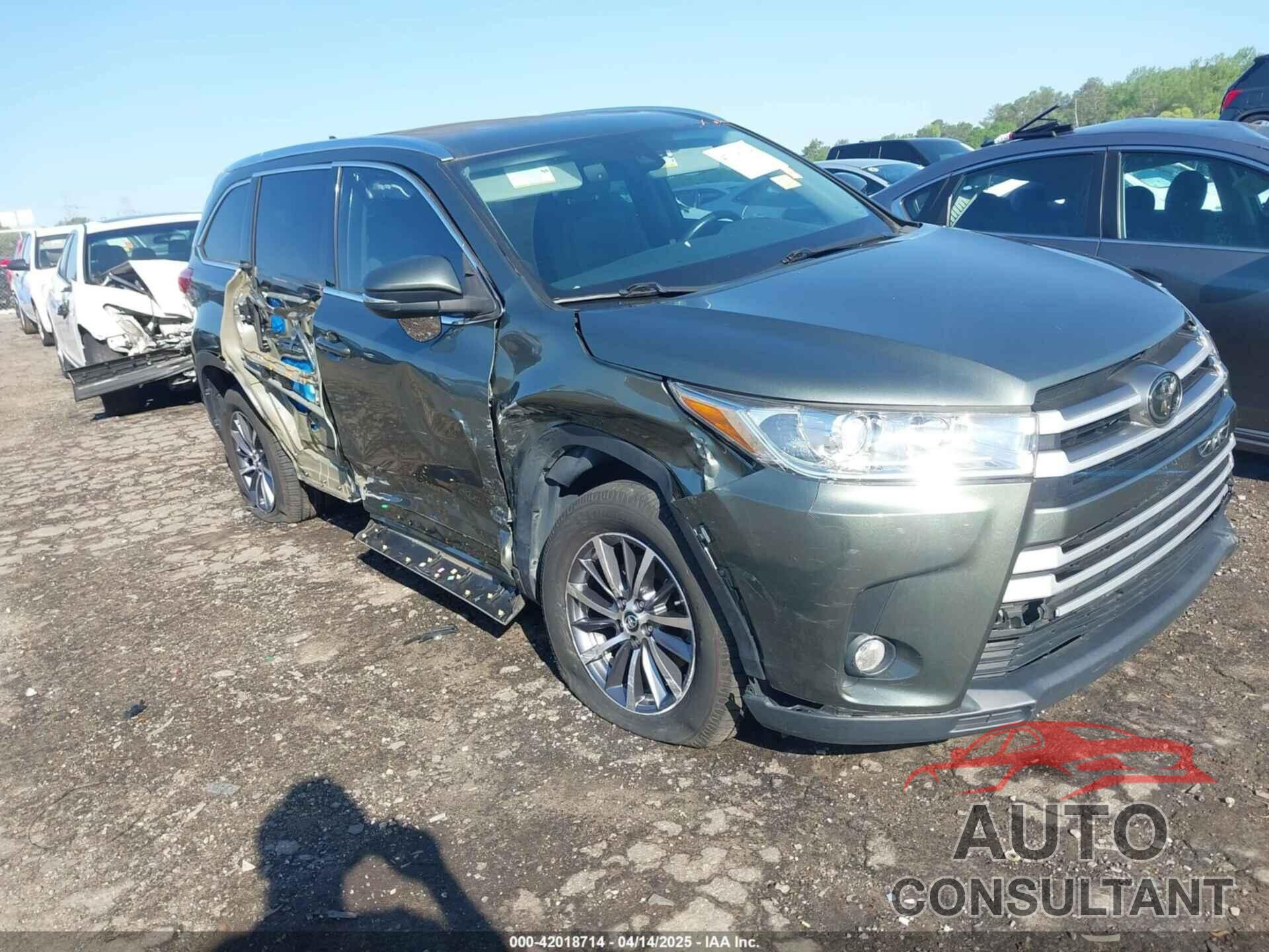 TOYOTA HIGHLANDER 2018 - 5TDKZRFH6JS285012