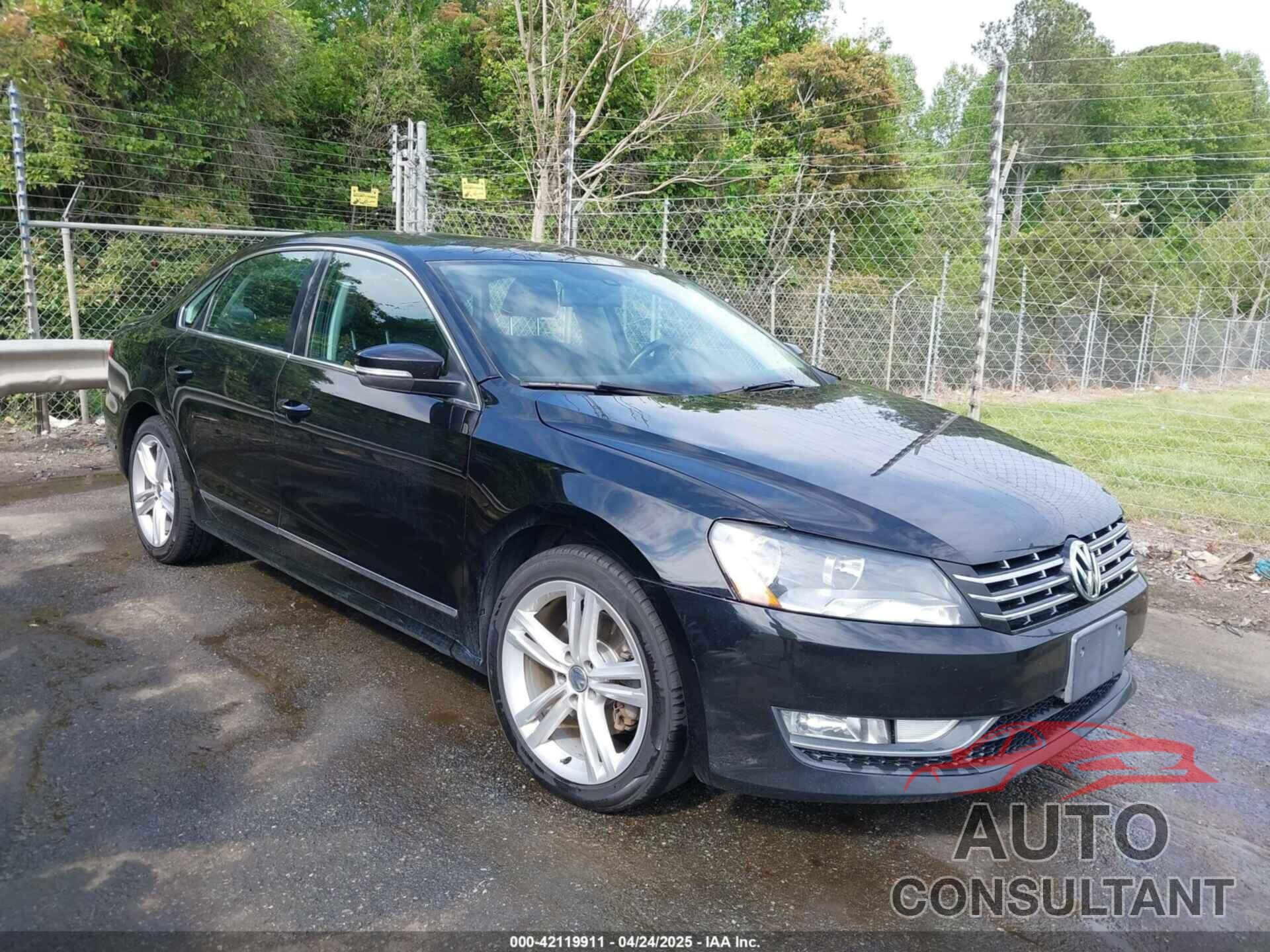 VOLKSWAGEN PASSAT 2013 - 1VWCN7A30DC130815
