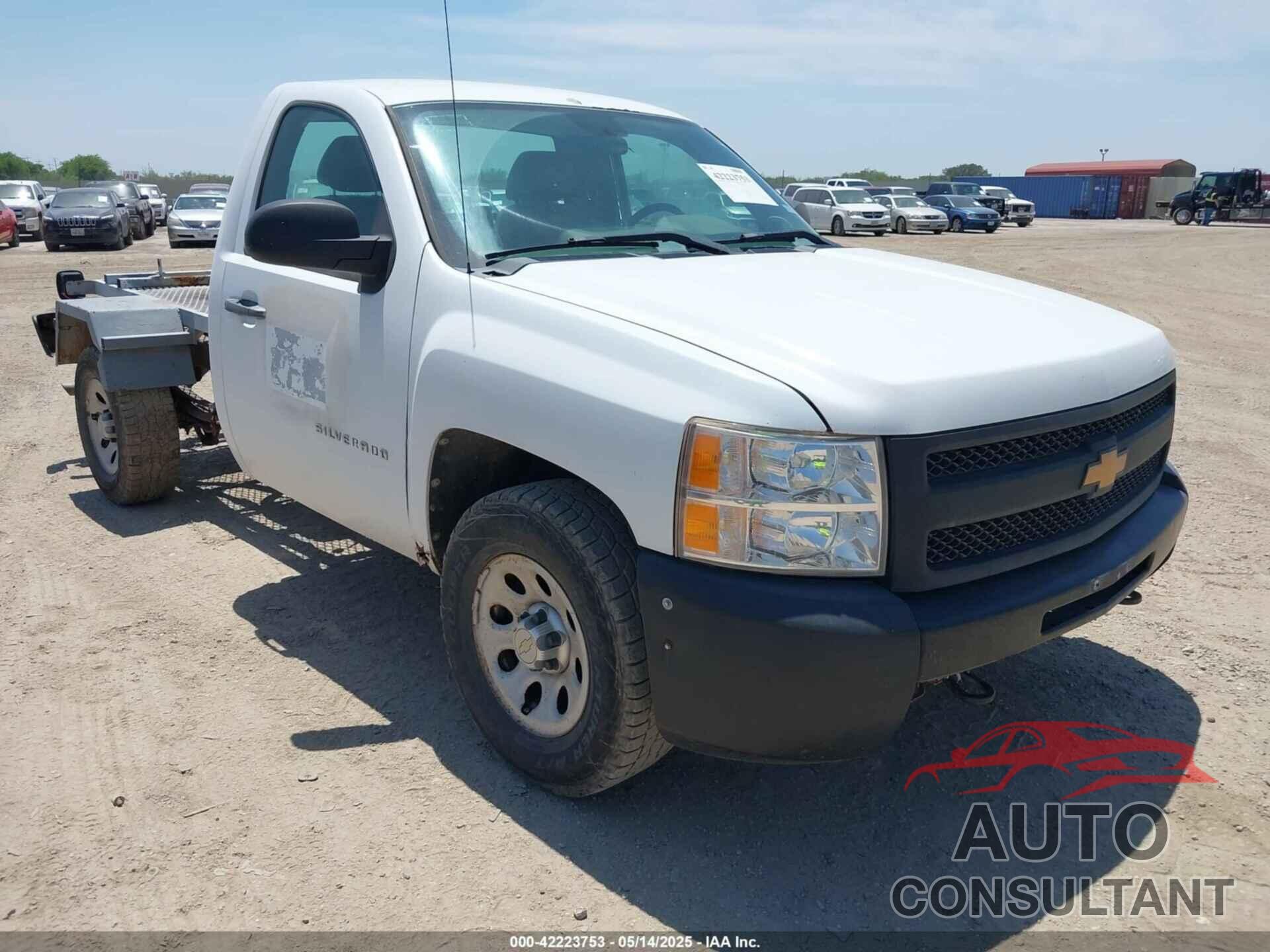 CHEVROLET SILVERADO 1500 2012 - 1GCNKPE02CZ220984